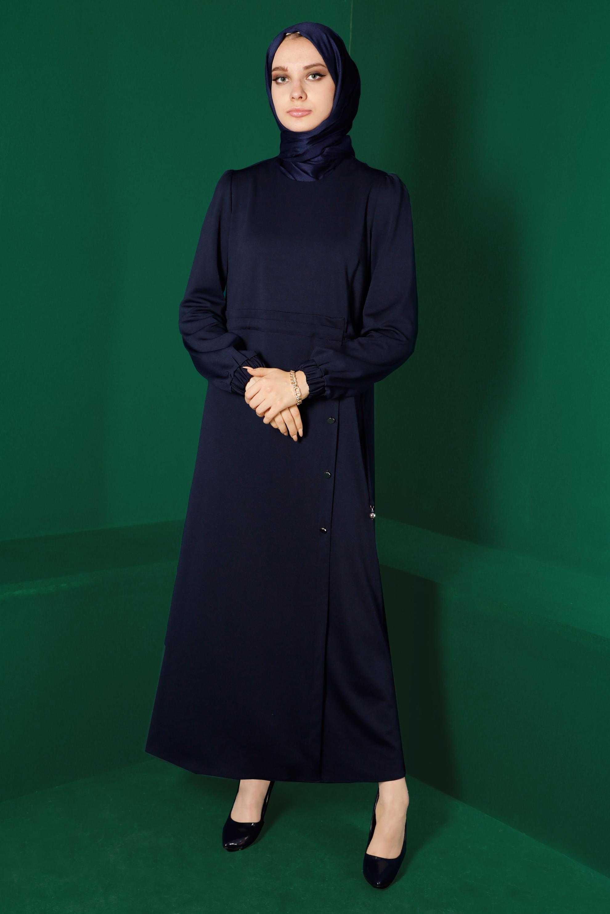 Tesettür giyim LACİVERT MANŞETLERİ LASTİKLİ BELİ BÜZGÜLÜ ELBİSE 43328