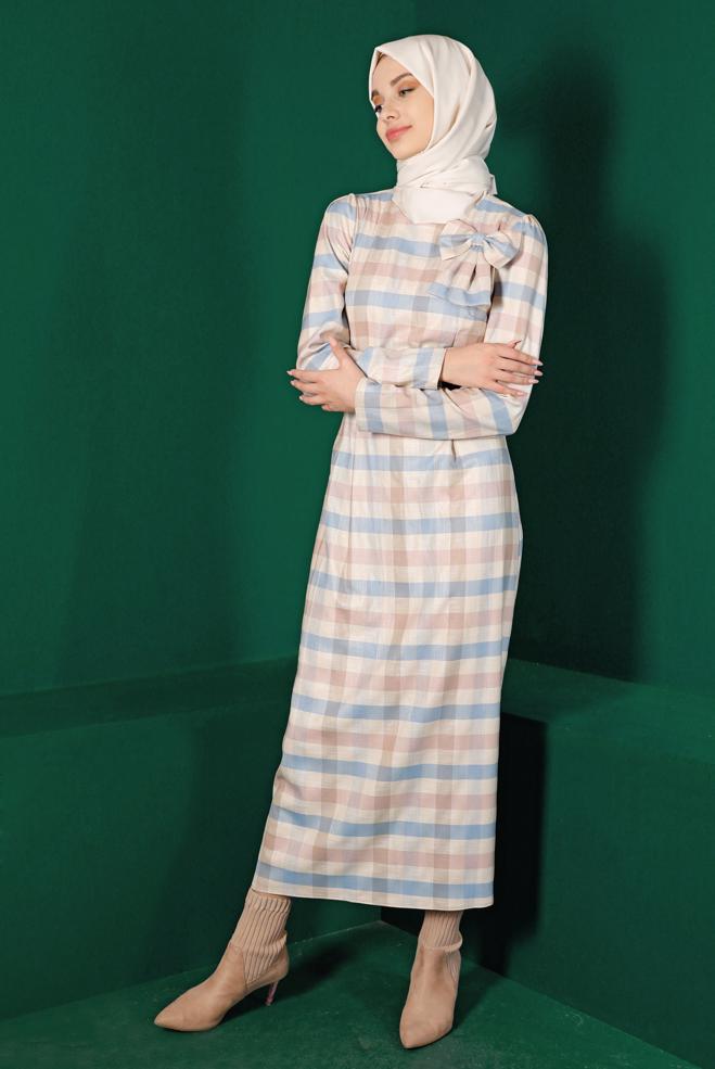 Tesettür giyim PUDRA FİYONK DETAYLI EKOSE ELBİSE 43329  - ALVİNA