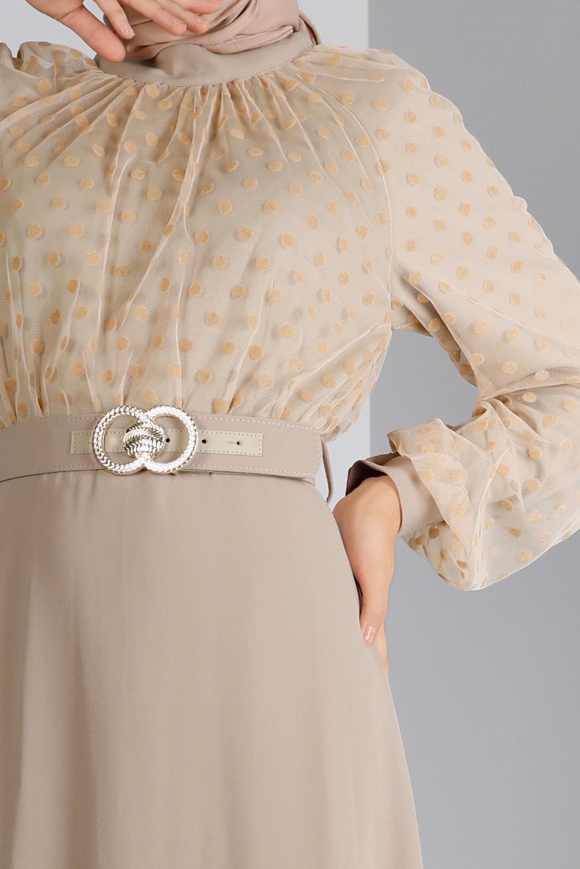 Tesettür giyim BEJ PUANTİYELİ KEMERLİ ELBİSE 43367 