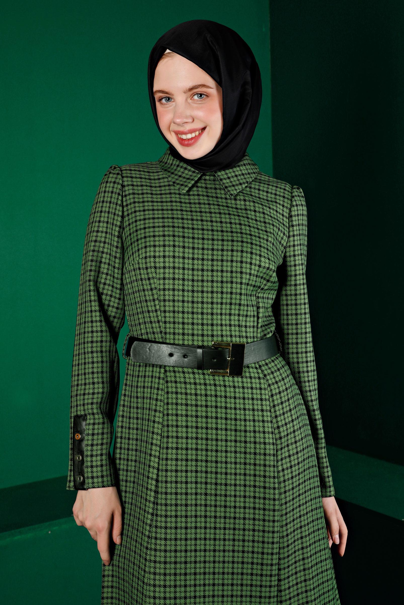 Hijab clothing GREEN CHECKED DRESS WITH BUTTONED CUFFS 43370 