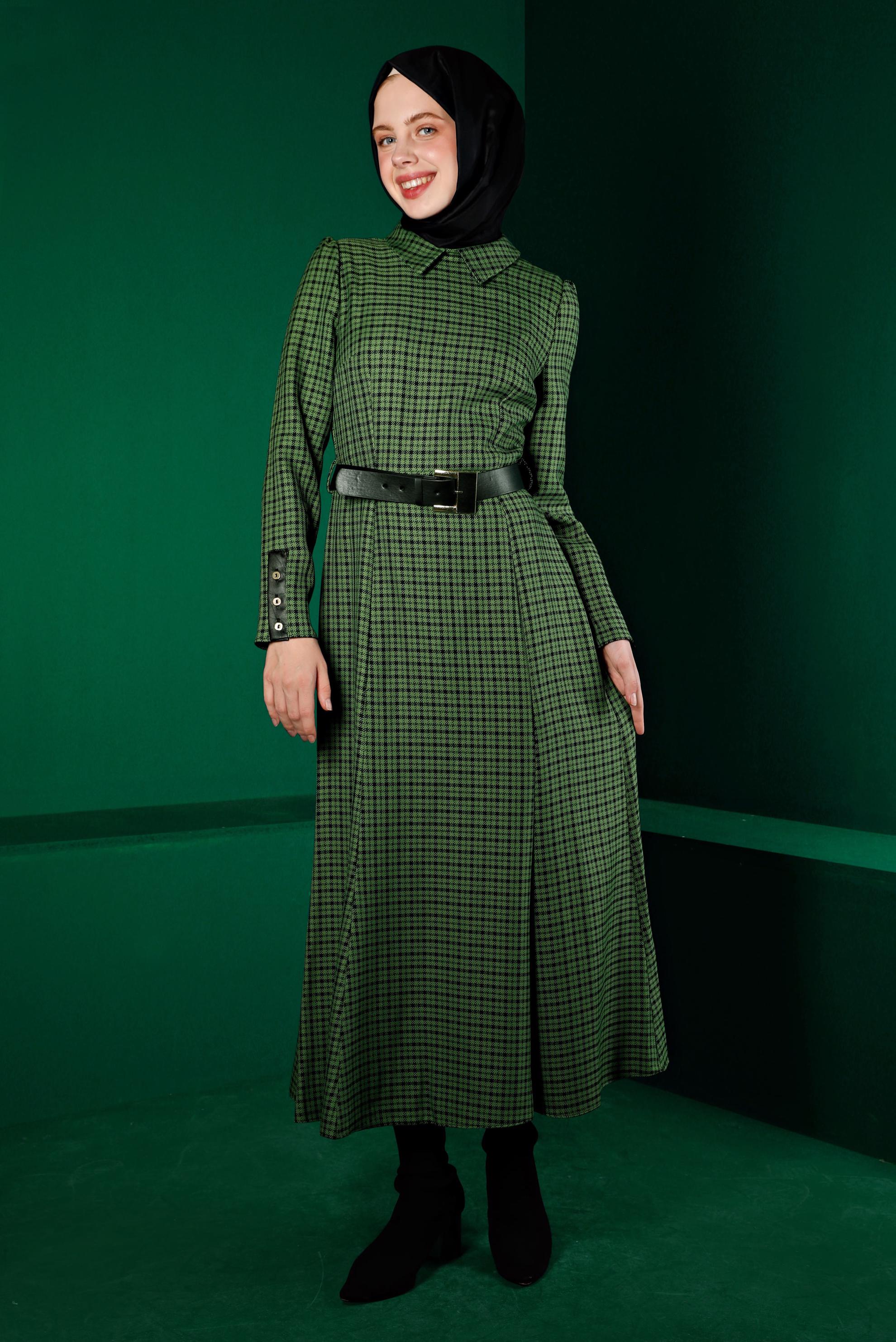 Hijab clothing GREEN CHECKED DRESS WITH BUTTONED CUFFS 43370 