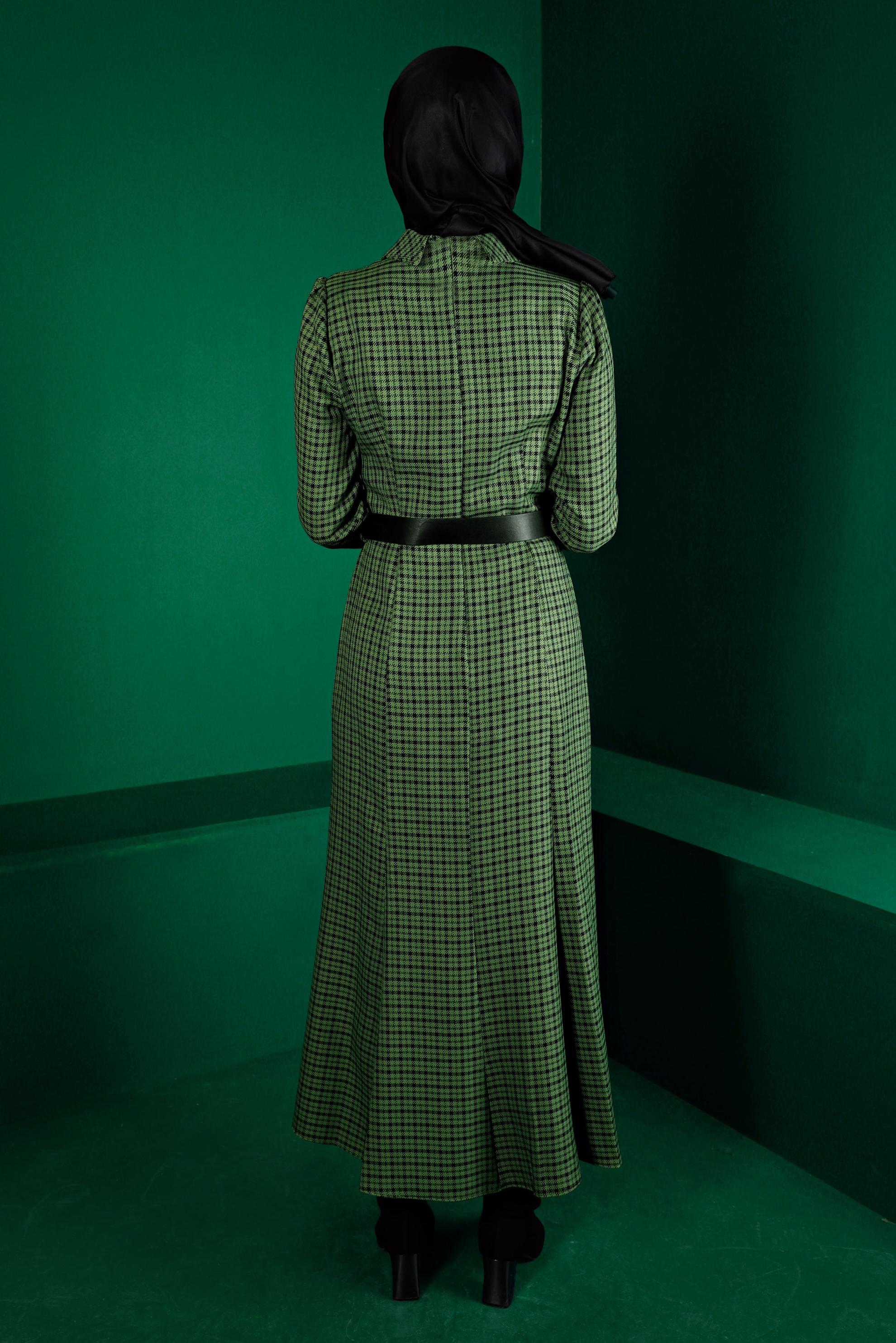 Hijab clothing GREEN CHECKED DRESS WITH BUTTONED CUFFS 43370 
