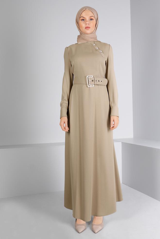 Tesettür giyim BEJ KEMERLİ DÜĞMELİ ELBİSE 43382 - ALVİNA