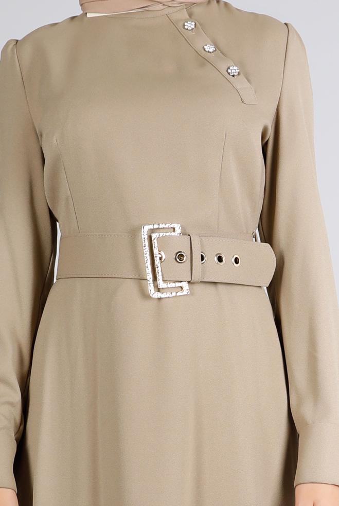 Tesettür giyim BEJ KEMERLİ DÜĞMELİ ELBİSE 43382 - ALVİNA