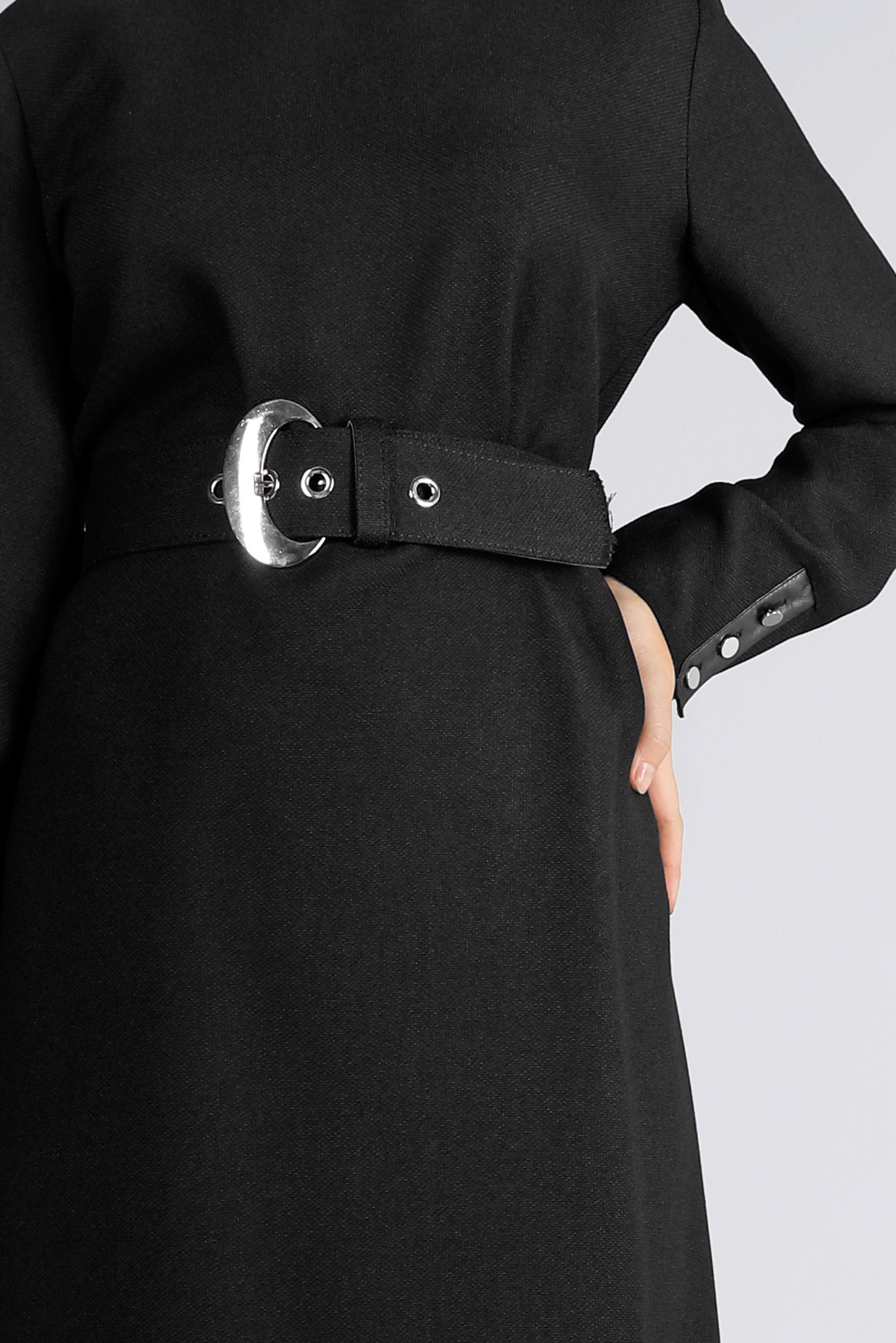 Tesettür giyim SİYAH KEMERLİ DÜĞME DETAYLI ELBİSE 43383