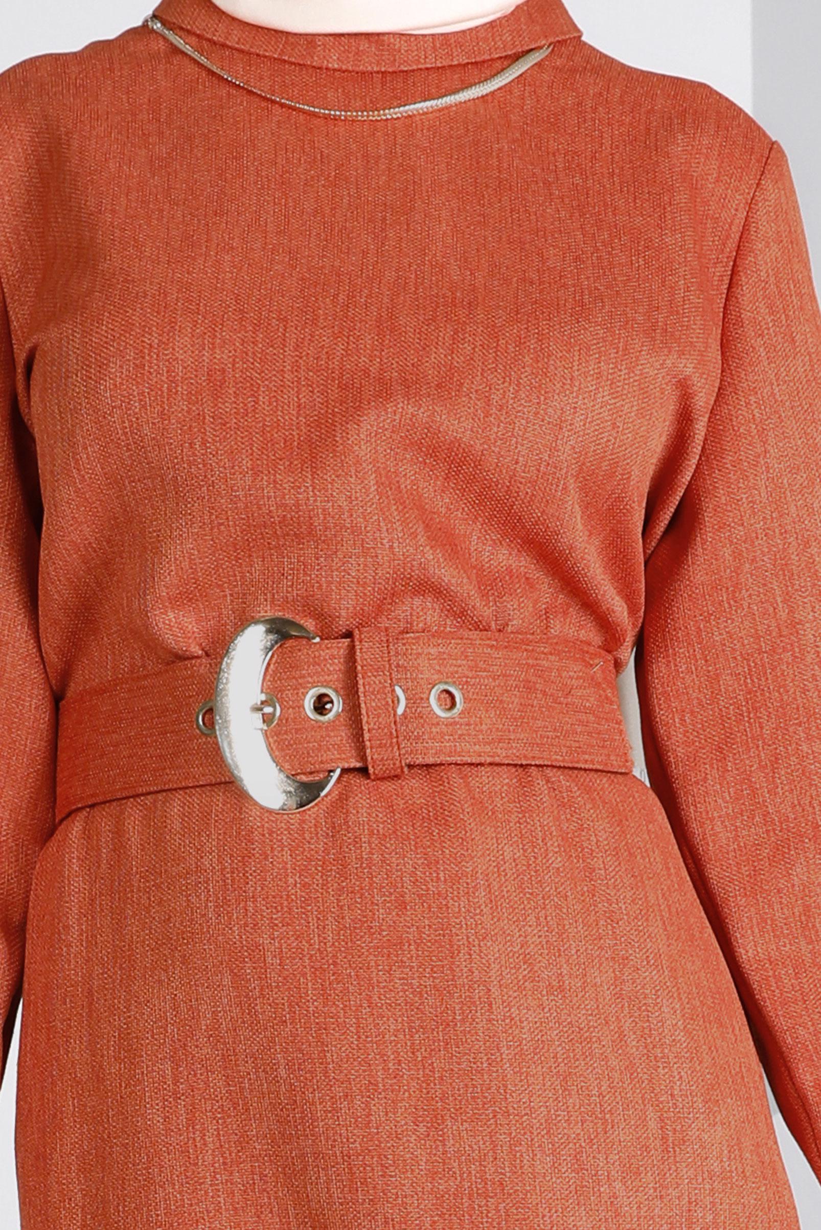 Tesettür giyim TURUNCU KEMERLİ DÜĞME DETAYLI ELBİSE 43383