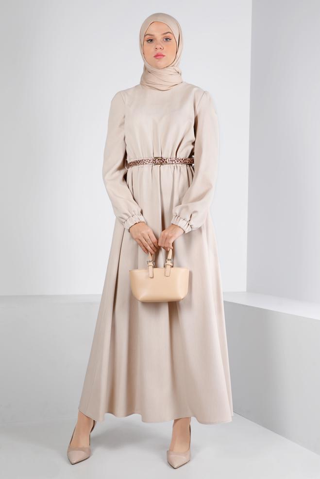 Tesettür giyim BEJ MANŞETLERİ LASTİKLİ ELBİSE 43400 - ALVİNA