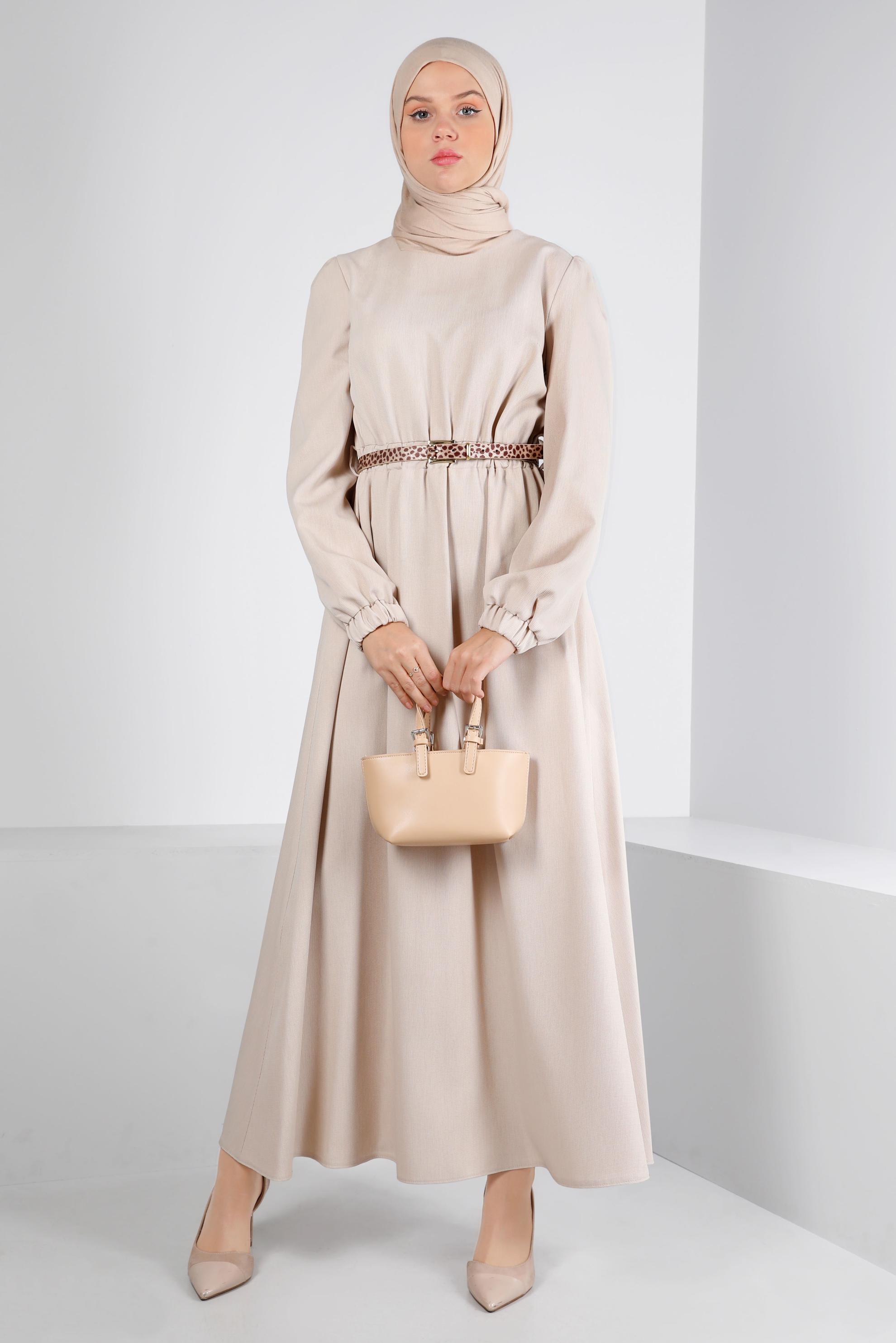 Tesettür giyim BEJ MANŞETLERİ LASTİKLİ ELBİSE 43400