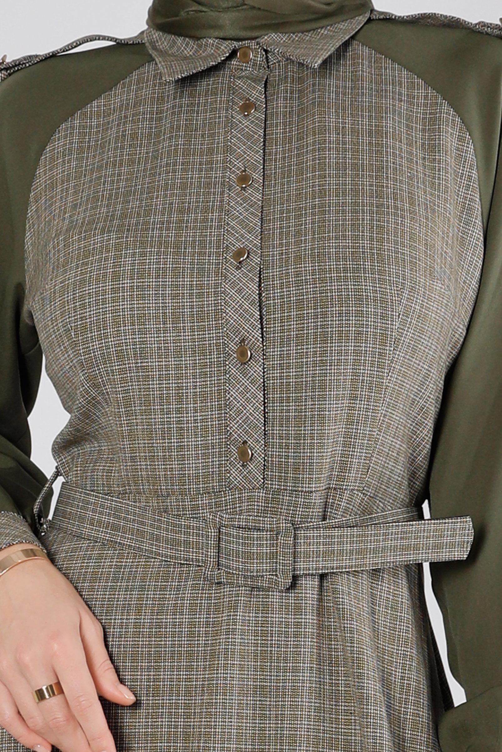 Tesettür giyim HAKİ DESENLİ DÜĞMELİ ELBİSE 43404 