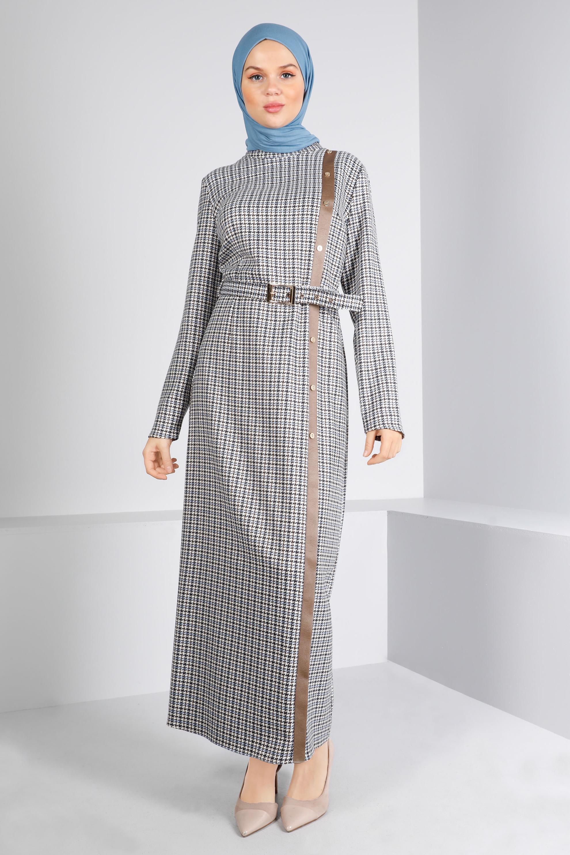 Tesettür giyim MAVİ KEMERLİ KAZAYAĞI DESENLİ ELBİSE 43405 