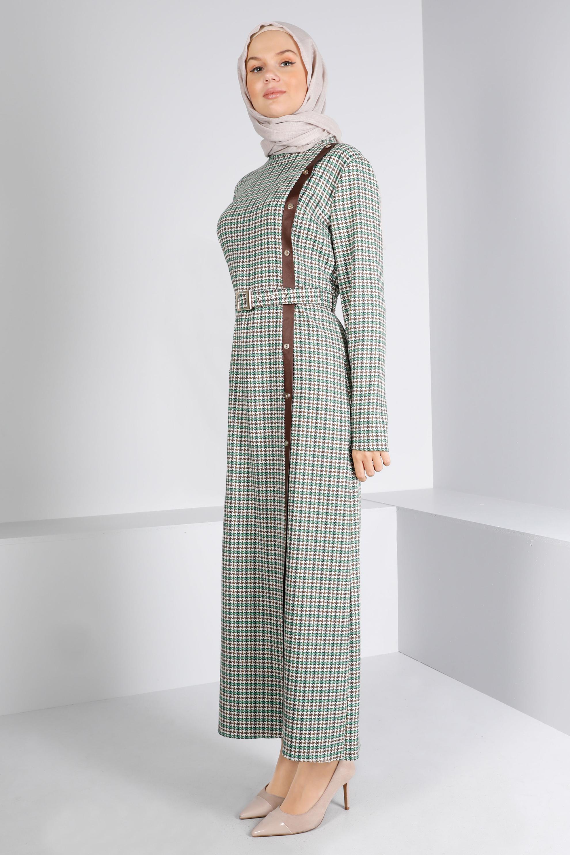 Tesettür giyim YEŞİL KEMERLİ KAZAYAĞI DESENLİ ELBİSE 43405 