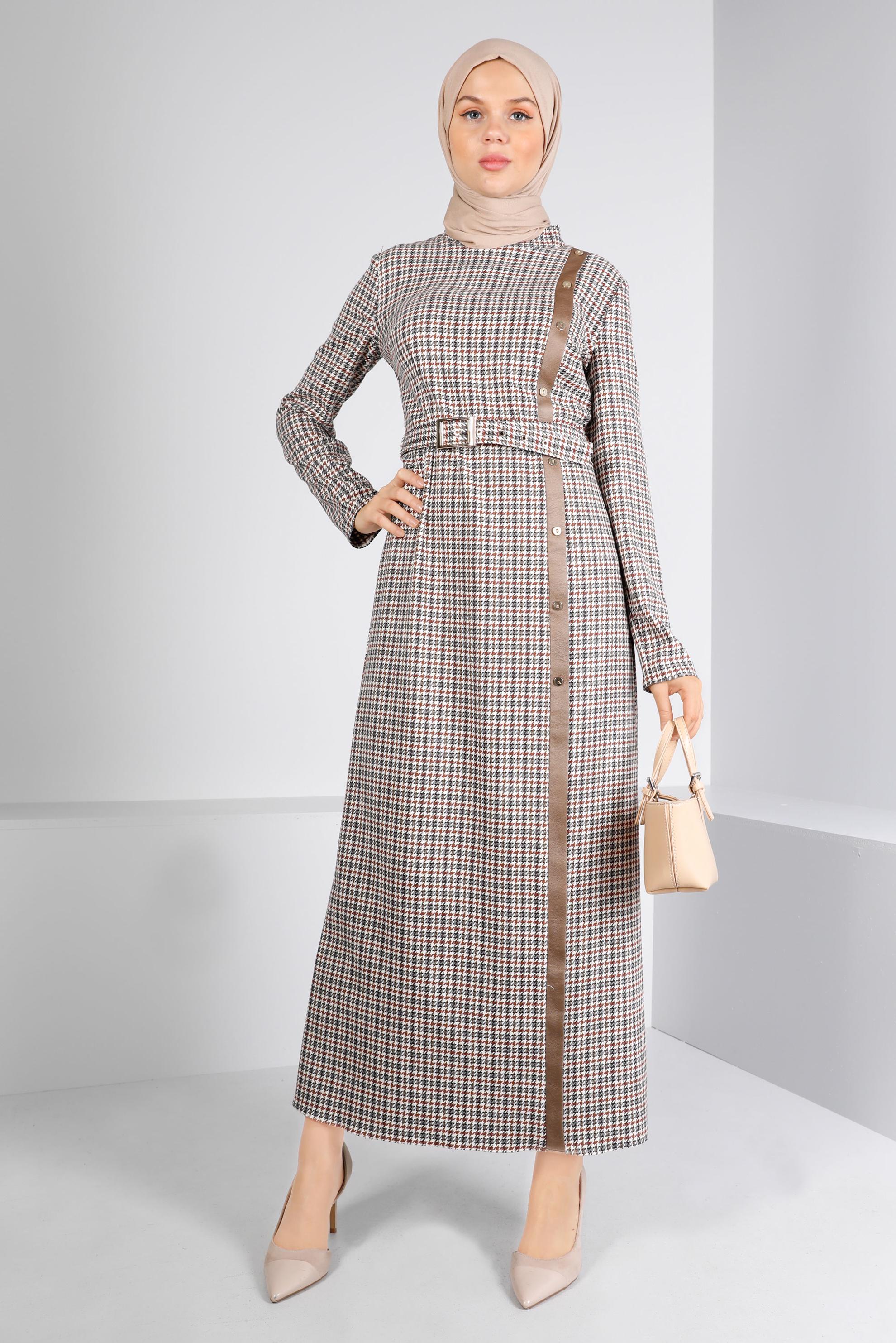 Tesettür giyim TURUNCU KEMERLİ KAZAYAĞI DESENLİ ELBİSE 43405 