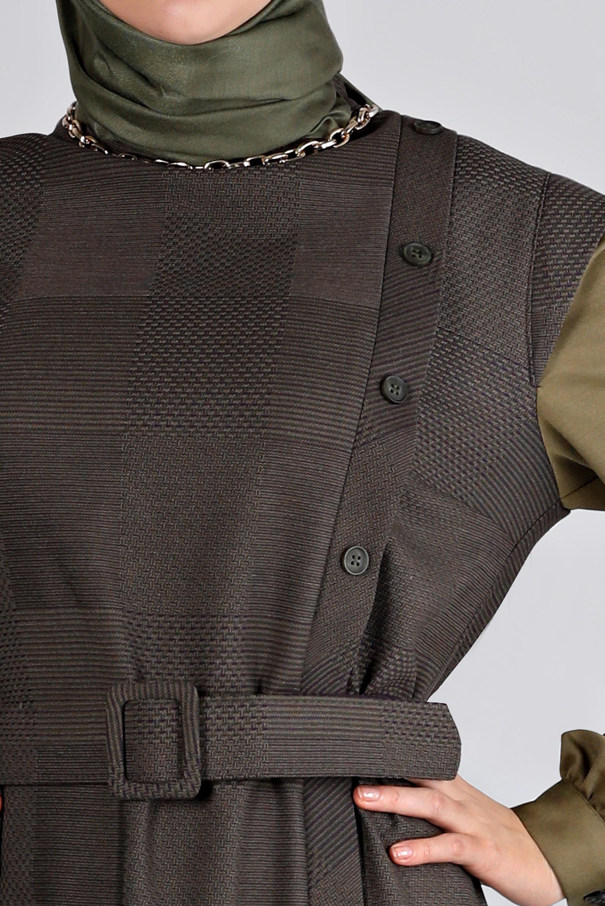 Tesettür giyim HAKİ EKOSE DESENLİ DÜĞMELİ ELBİSE 43436 