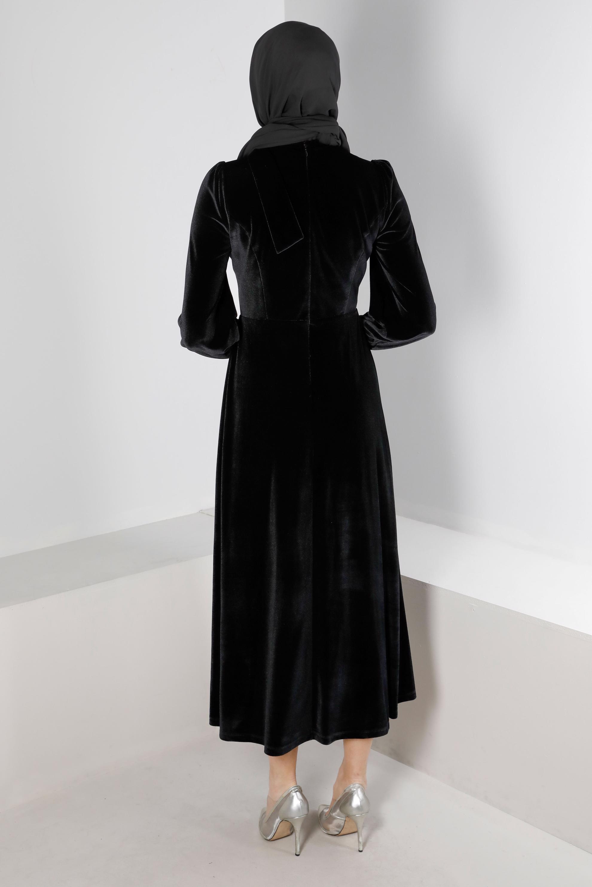 Tesettür giyim SİYAH ETEK UCU VOLANLI KADİFE ELBİSE 43437