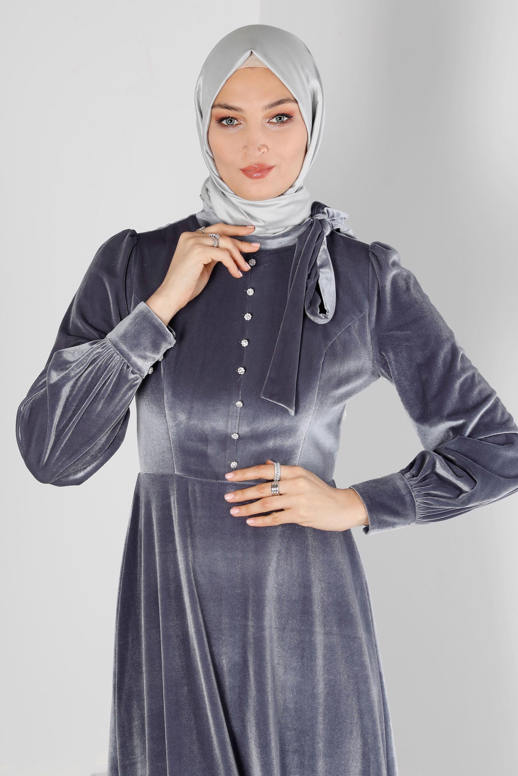 Tesettür giyim GÜMÜŞ ETEK UCU VOLANLI KADİFE ELBİSE 43437