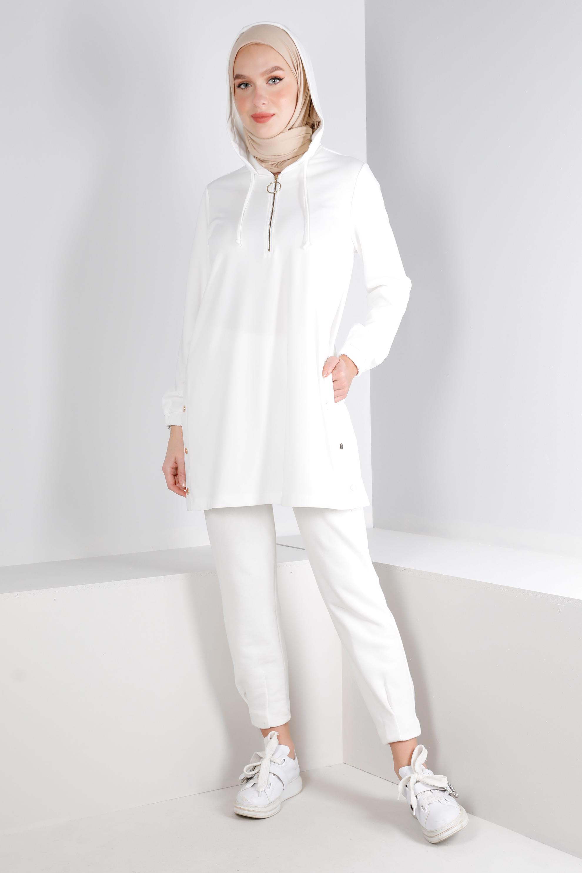 Tesettür giyim BEYAZ FERMUARLI KAPÜŞONLU EŞOFMAN TUNİK 43307