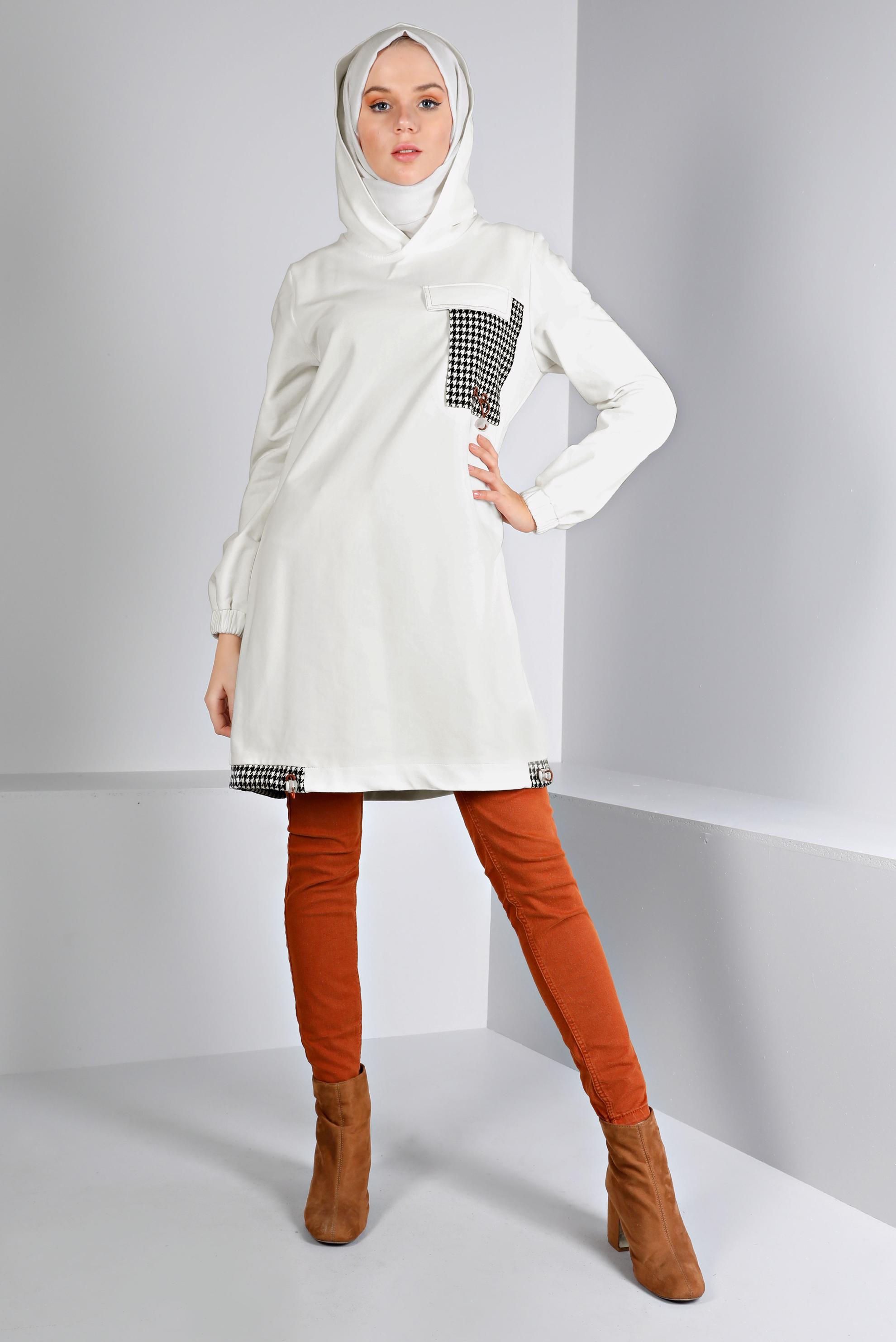Tesettür giyim BEYAZ KAZAYAĞI DETAYLI EŞOFMAN TUNİK 43308	