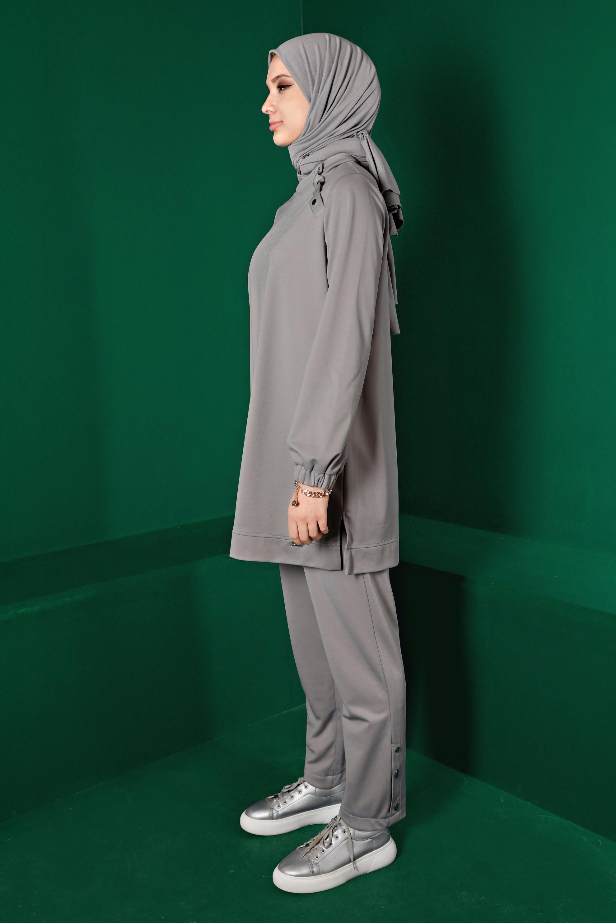 Tesettür giyim GRİ YAKASI ÇITÇITLI İKİLİ PANT. EŞOFMAN TAKIM 43342