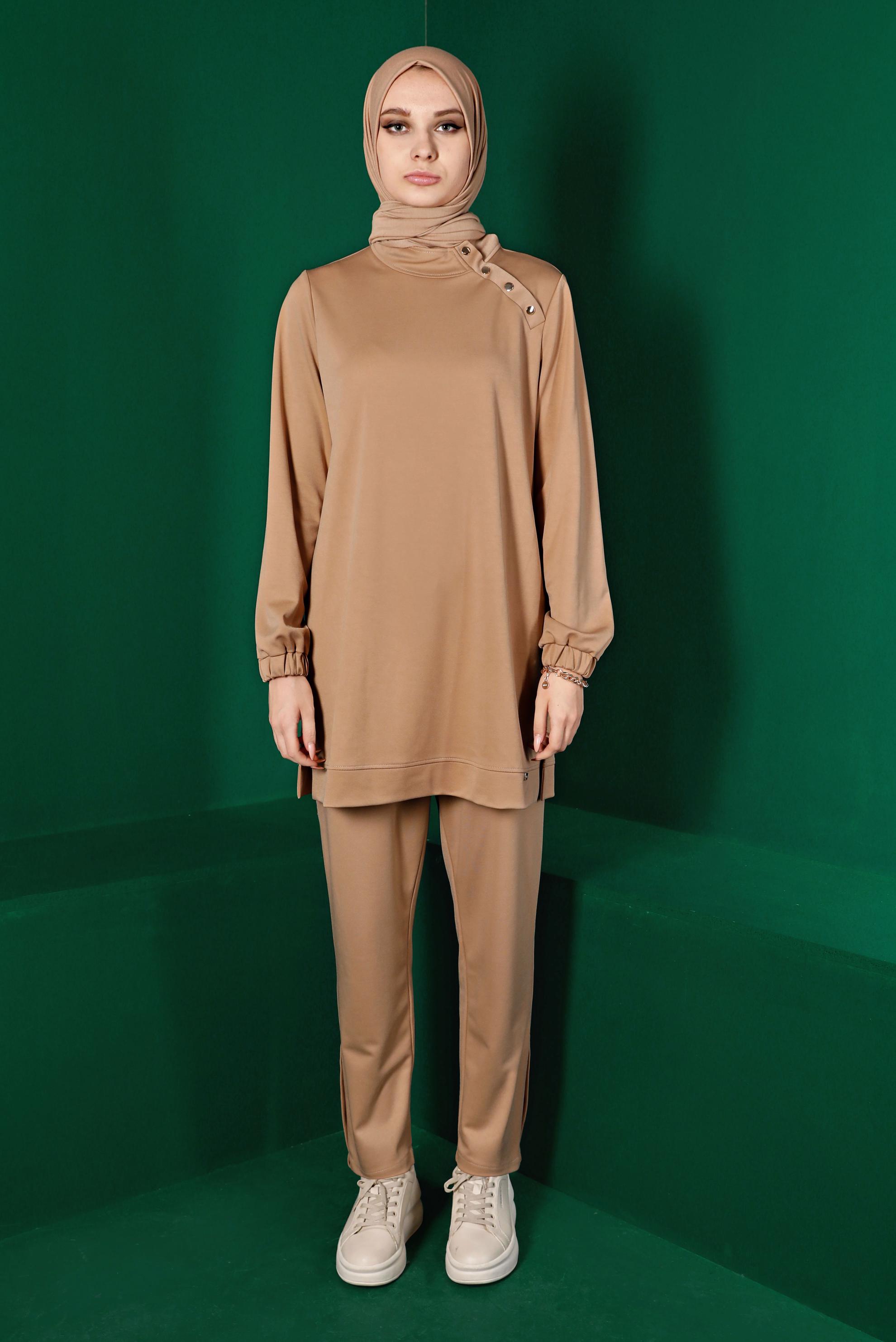 Tesettür giyim KAHVE YAKASI ÇITÇITLI İKİLİ PANT. EŞOFMAN TAKIM 43342