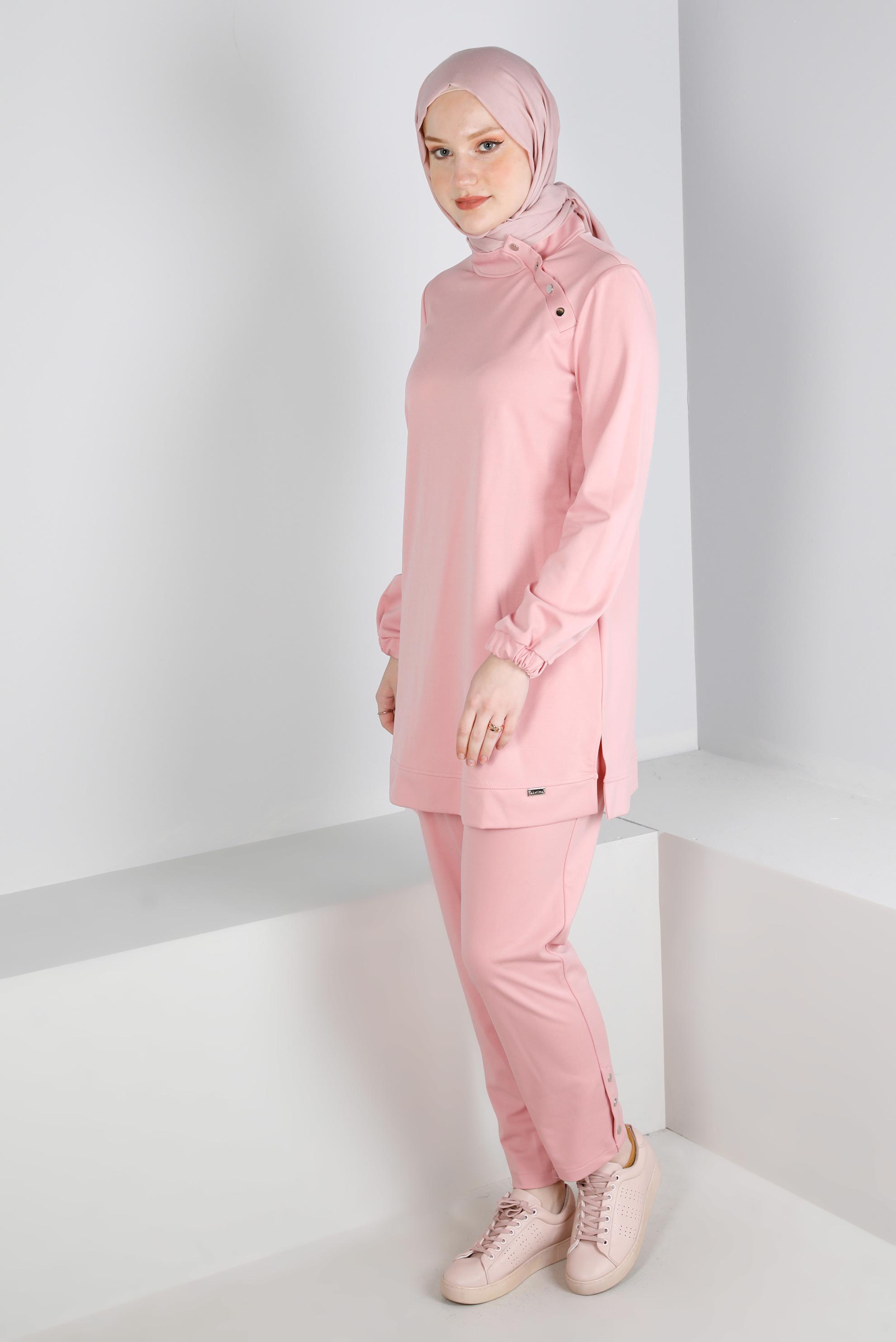 Tesettür giyim PUDRA YAKASI ÇITÇITLI İKİLİ PANT. EŞOFMAN TAKIM 43342