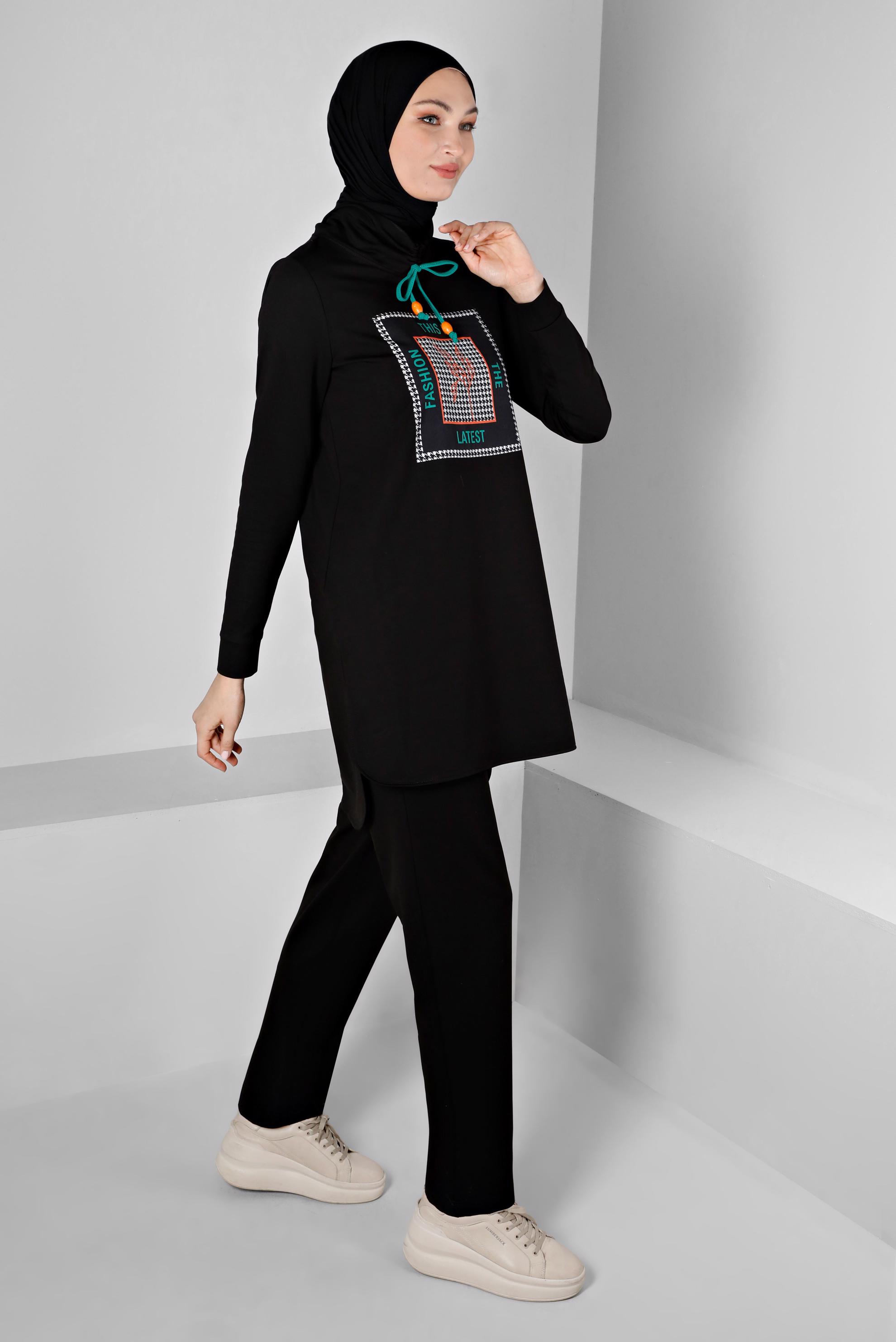 Tesettür giyim SİYAH YAZI BASKILI BAĞCIK DETAYLI İKİLİ PANT. EŞOFMAN TAKIMI 43347 