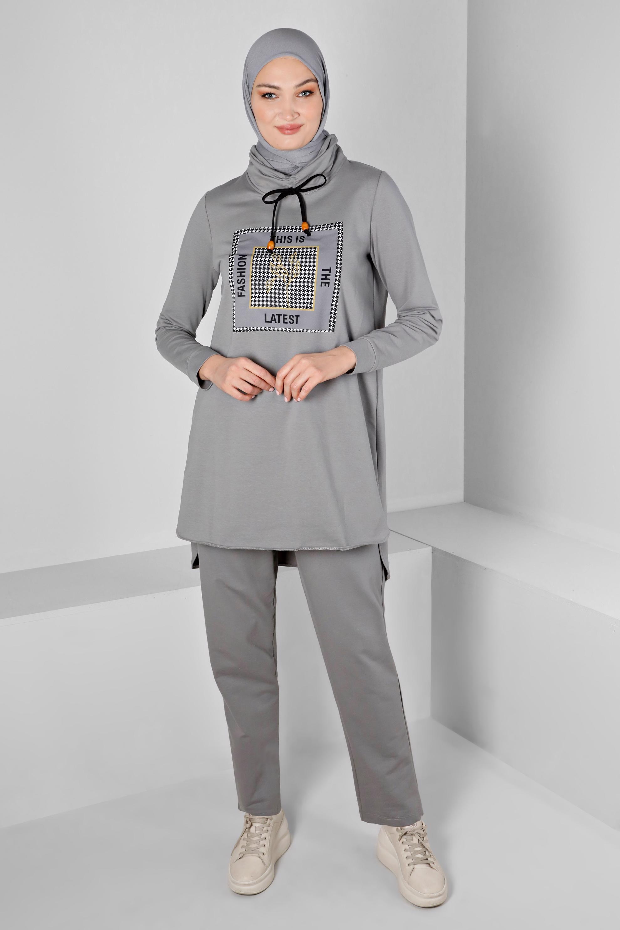 Tesettür giyim GRİ YAZI BASKILI BAĞCIK DETAYLI İKİLİ PANT. EŞOFMAN TAKIMI 43347 