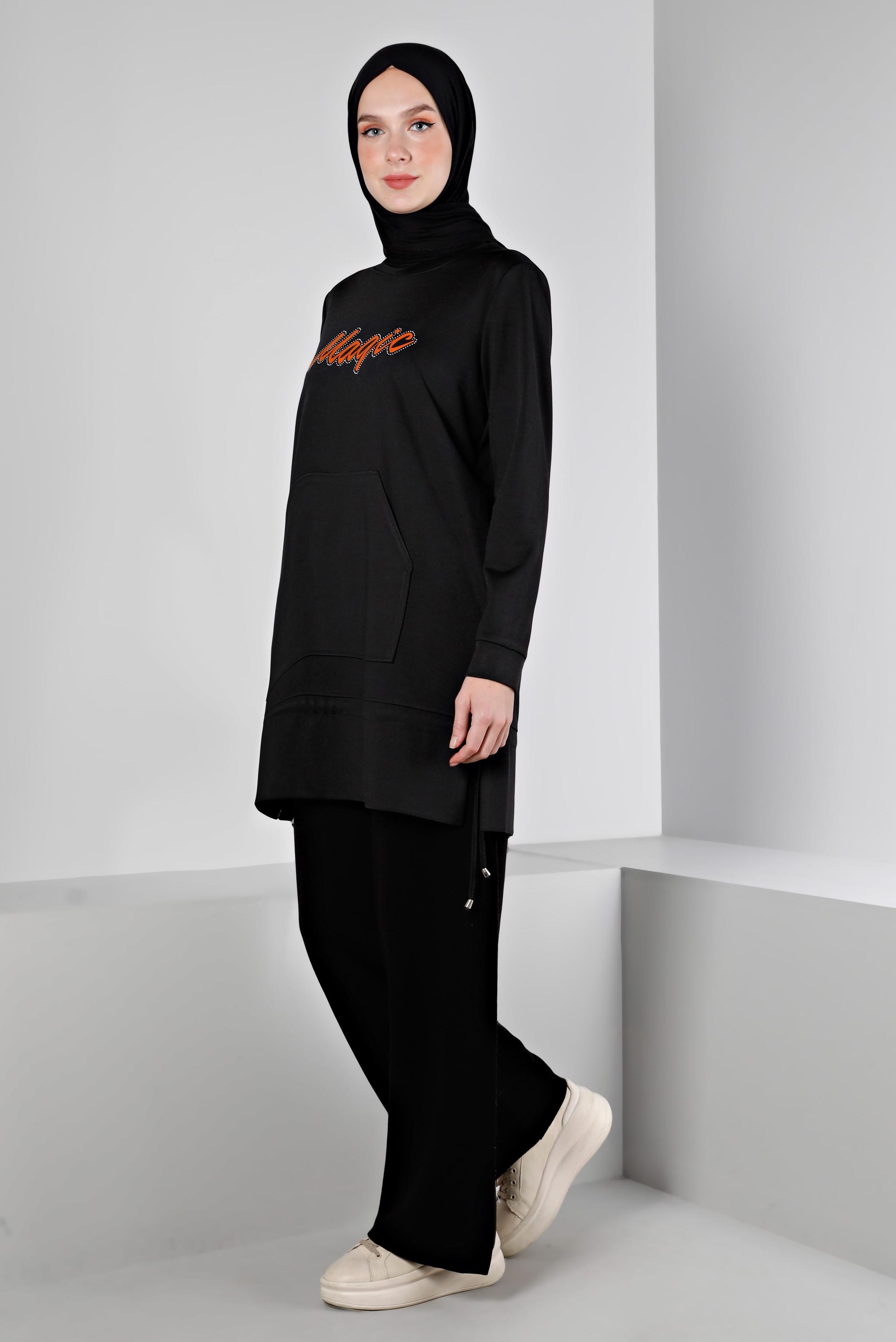 Tesettür giyim SİYAH BASKILI ETEK UCU BÜZGÜLÜ EŞOFMAN TUNİK 43350 