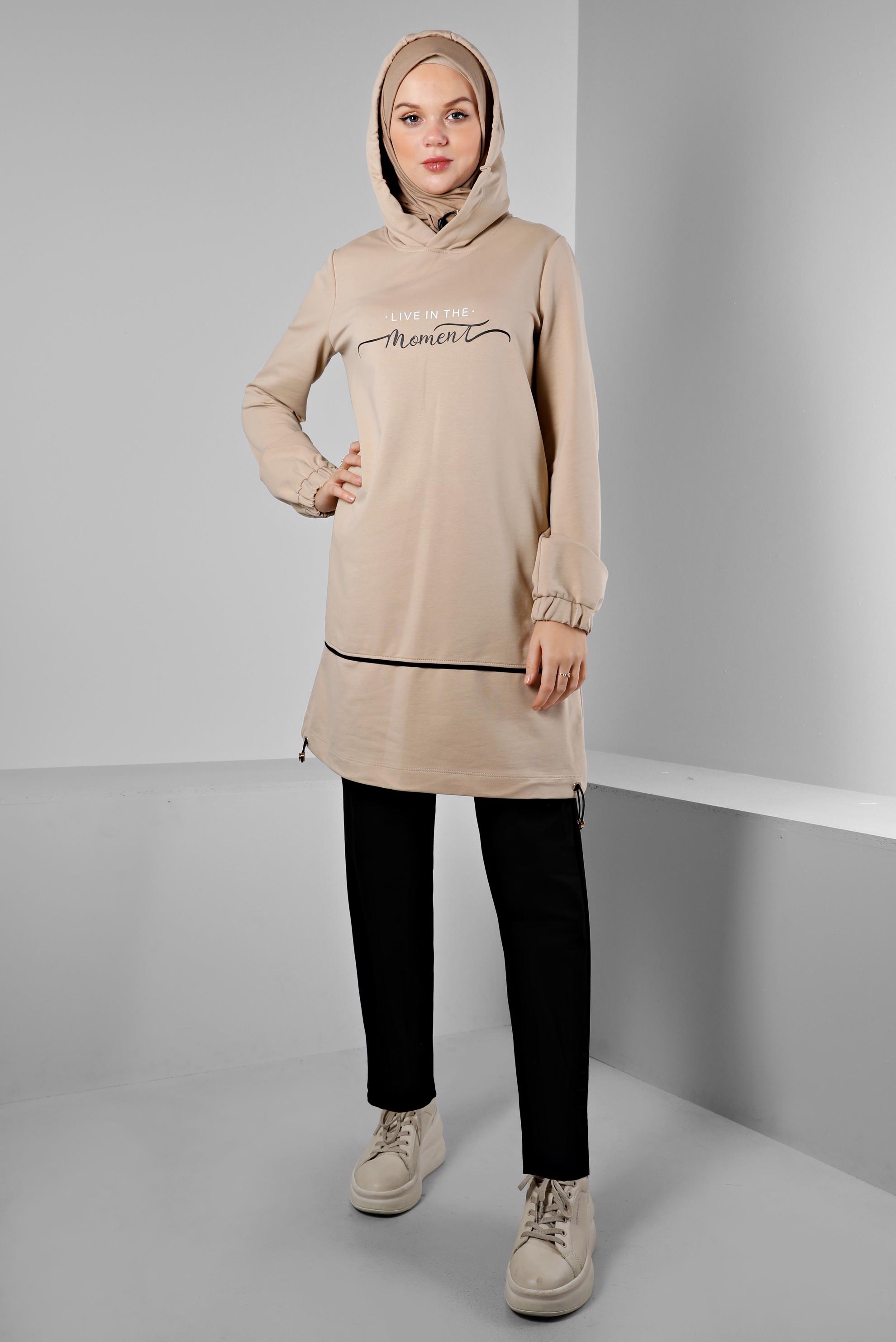 Vêtements hijab BEIGE ENSEMBLE DE SURVÊTEMENT 2 PIÈCES IMPRIMÉ SLOGAN 43352