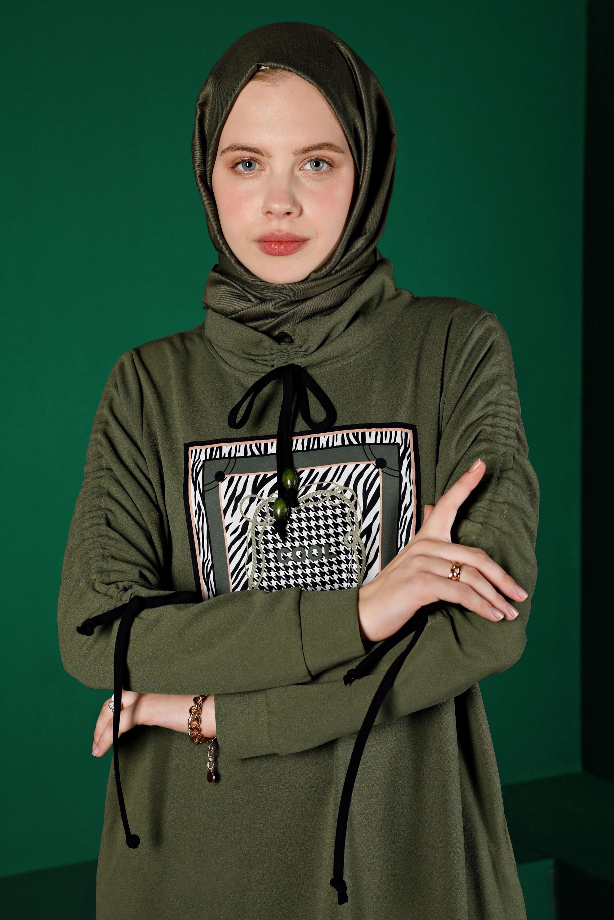 Vêtements hijab KAKI ROBE DE SURVÊTEMENT IMPRIMÉ DÉTAIL NOUÉ 43363