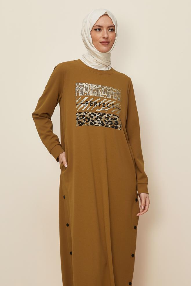 Tesettür giyim SARI ÇITÇITLI BASKILI EŞOFMAN ELBİSE 43364 - ALVİNA