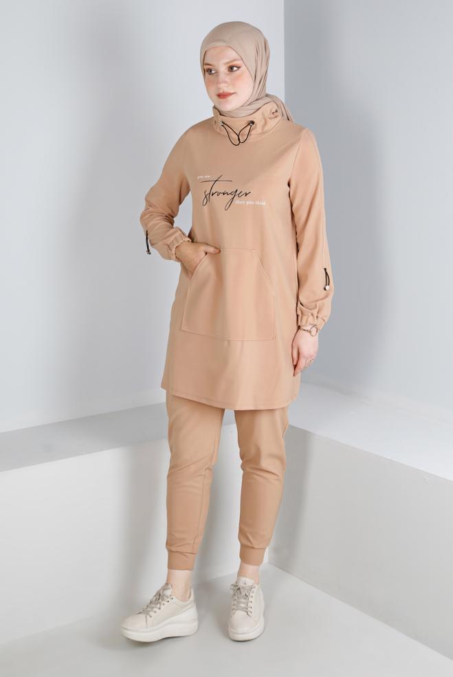 Tesettür giyim BEJ BASKILI EŞOFMAN TAKIMI 43365 - ALVİNA