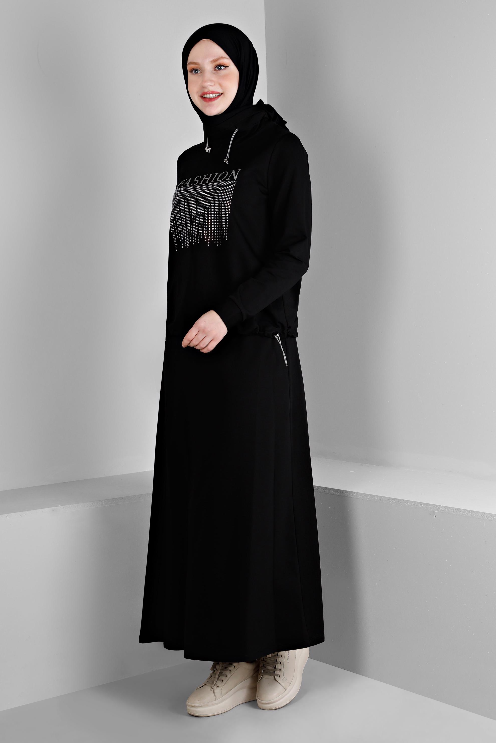 Vêtements hijab NOIR ENSEMBLE DE SURVÊTEMENT 2 PIÈCES AVEC JUPE À SLOGAN 43388