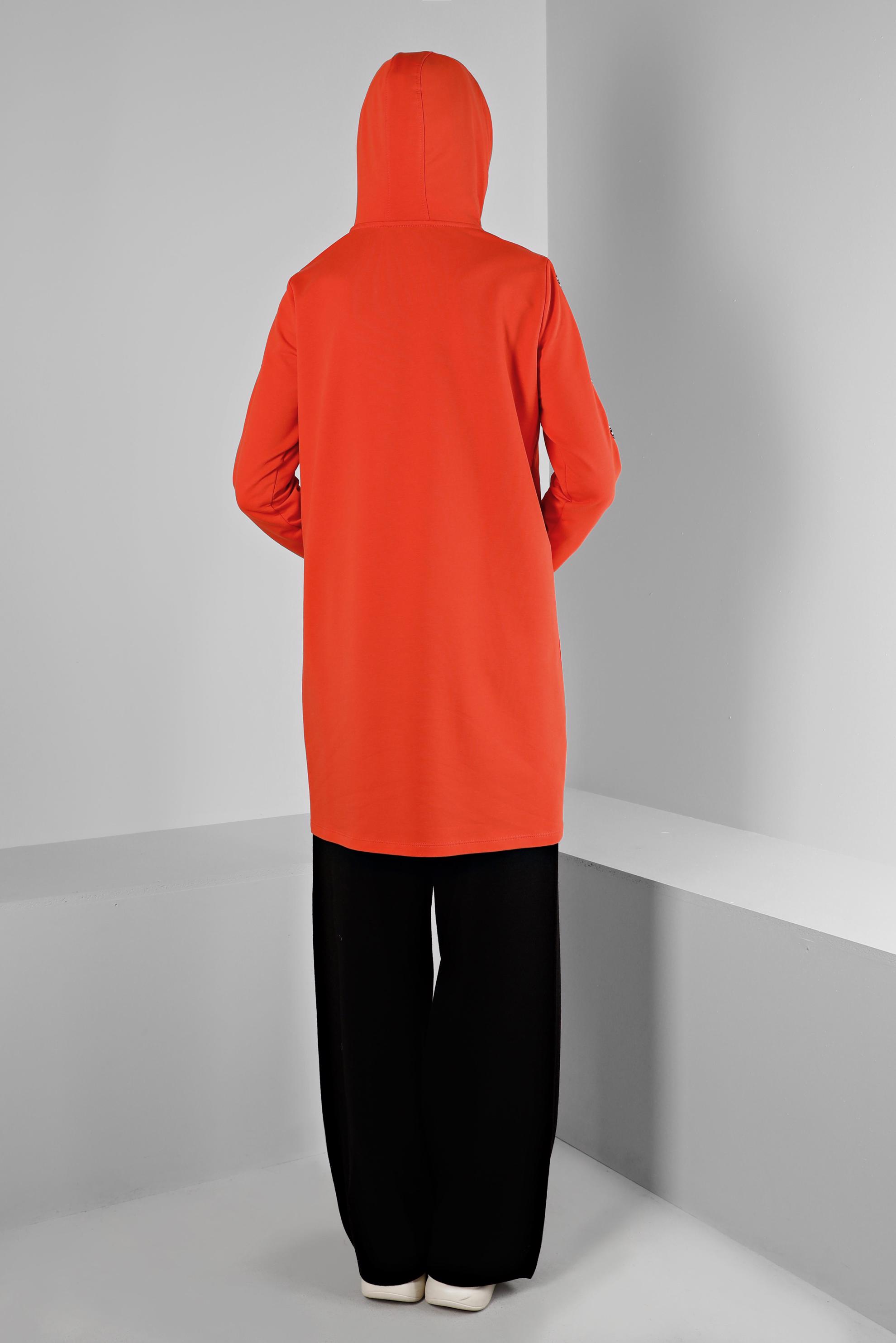 Tesettür giyim KIRMIZI YAZI DETAYLI KAPÜŞONLU EŞOFMAN TUNİK 43443 