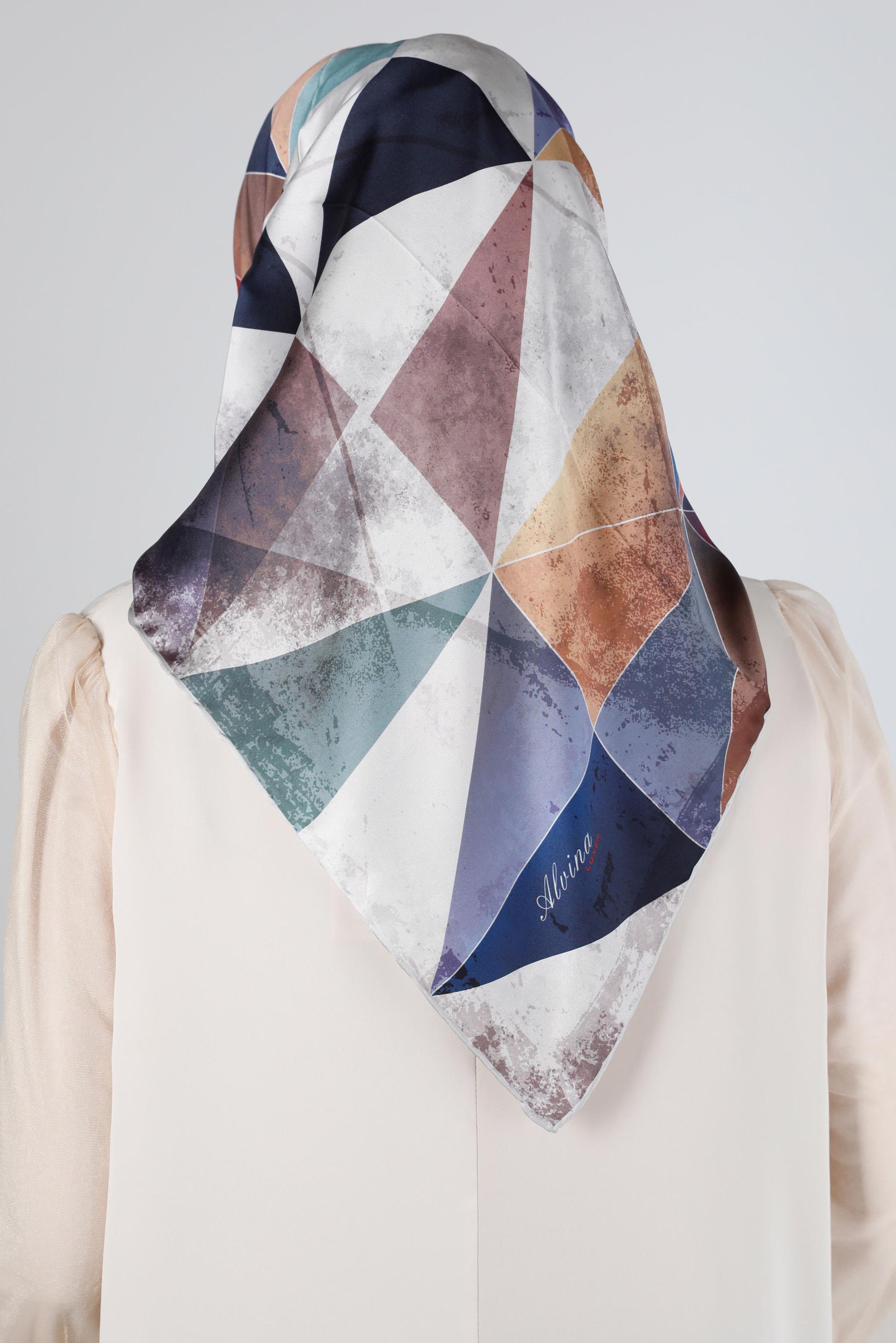 Tesettür giyim KAHVE ALVİNA DİJİTAL SURA EŞARP 8200