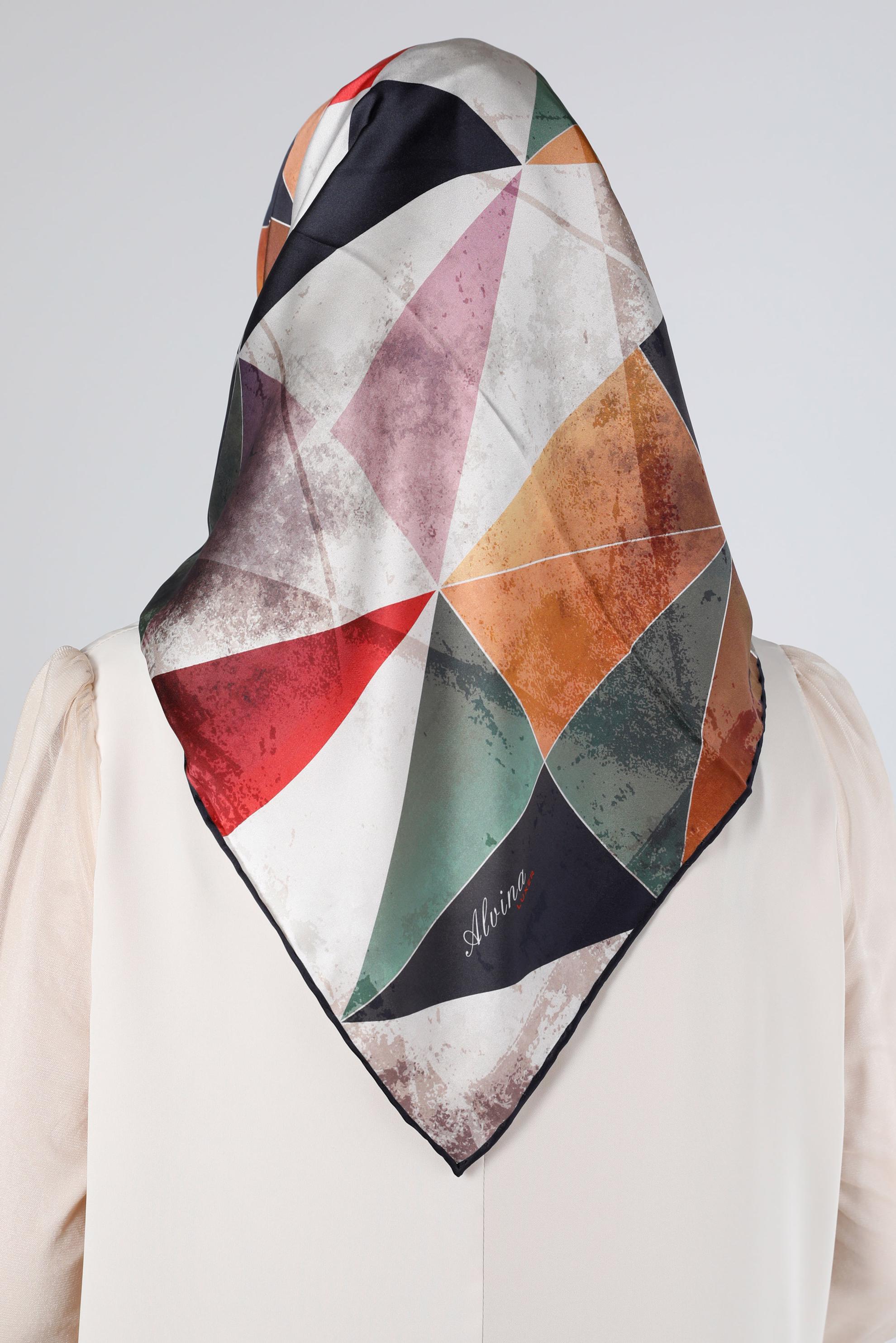 Tesettür giyim SİYAH ALVİNA DİJİTAL SURA EŞARP 8200