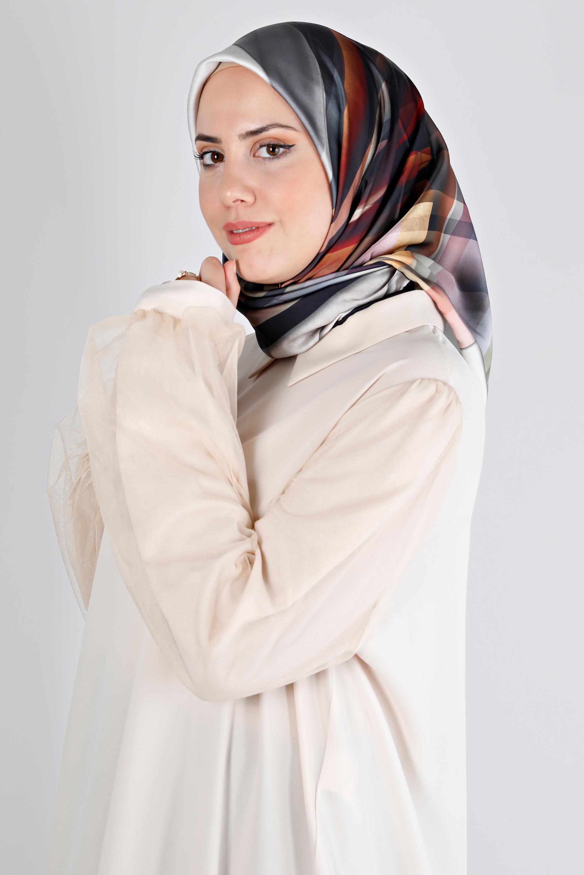 Tesettür giyim SİYAH ALVİNA DİJİTAL SURA EŞARP 8201 