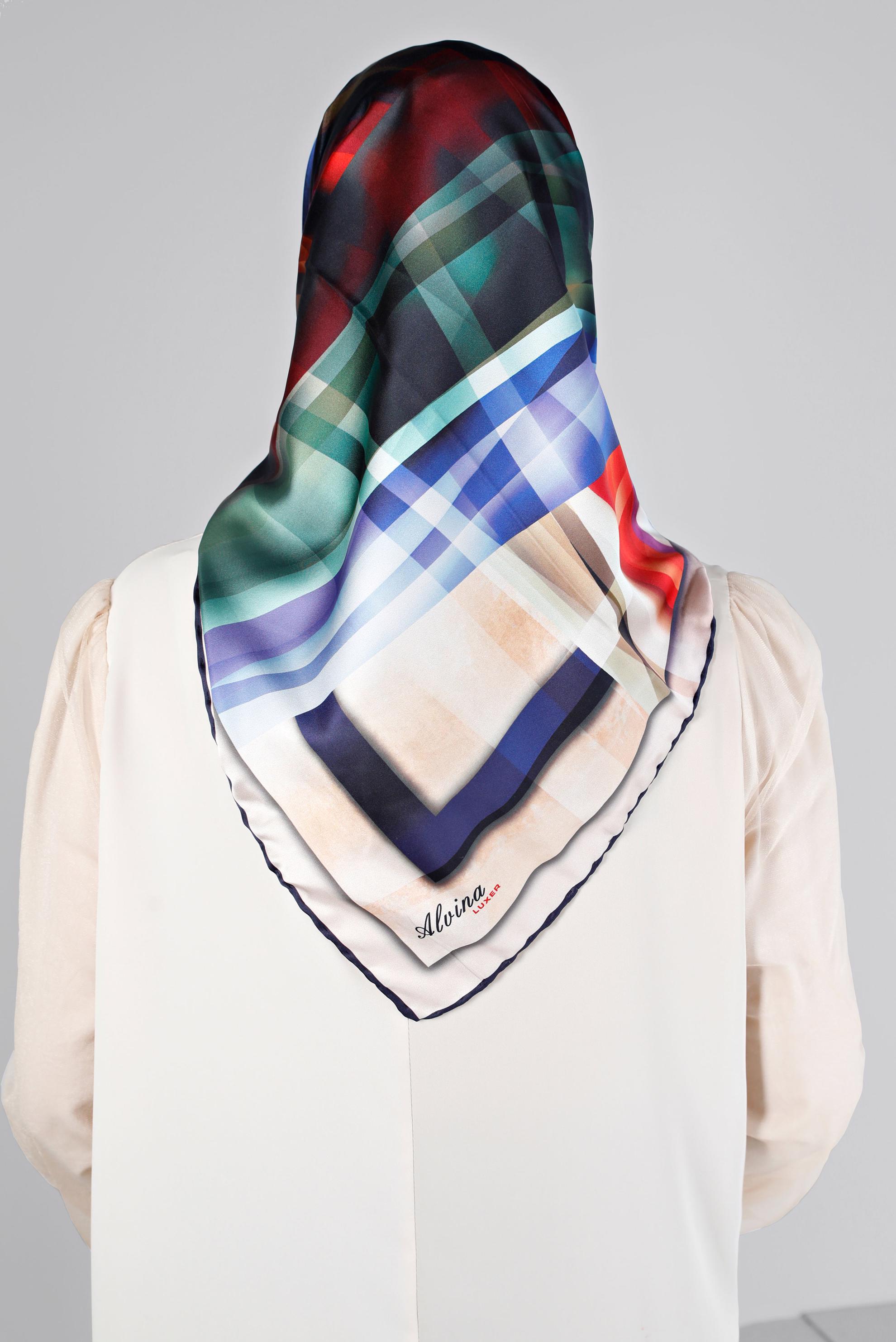 Tesettür giyim LACİVERT ALVİNA DİJİTAL SURA EŞARP 8201 