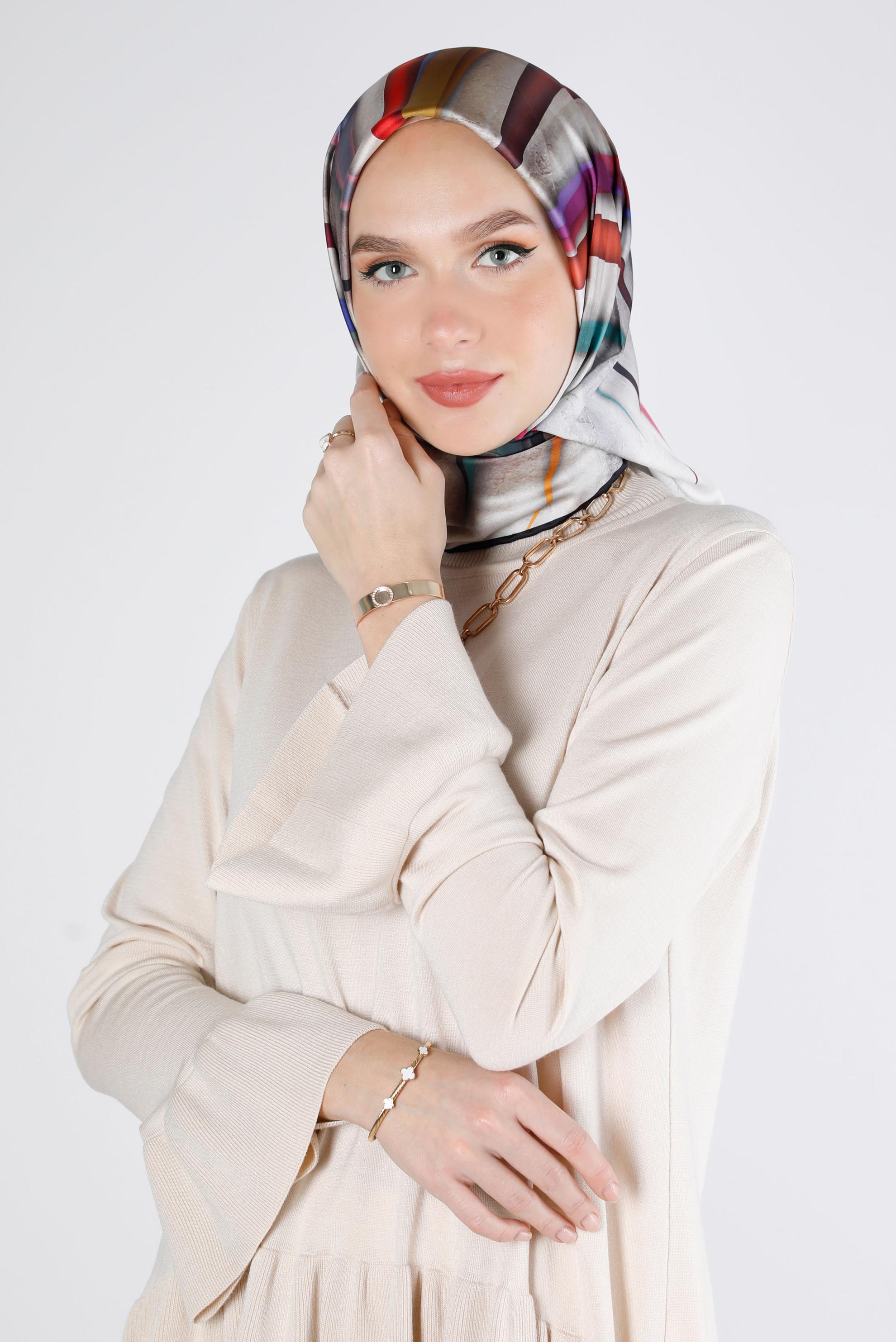 Tesettür giyim SİYAH ALVİNA DİJİTAL EŞARP 8203