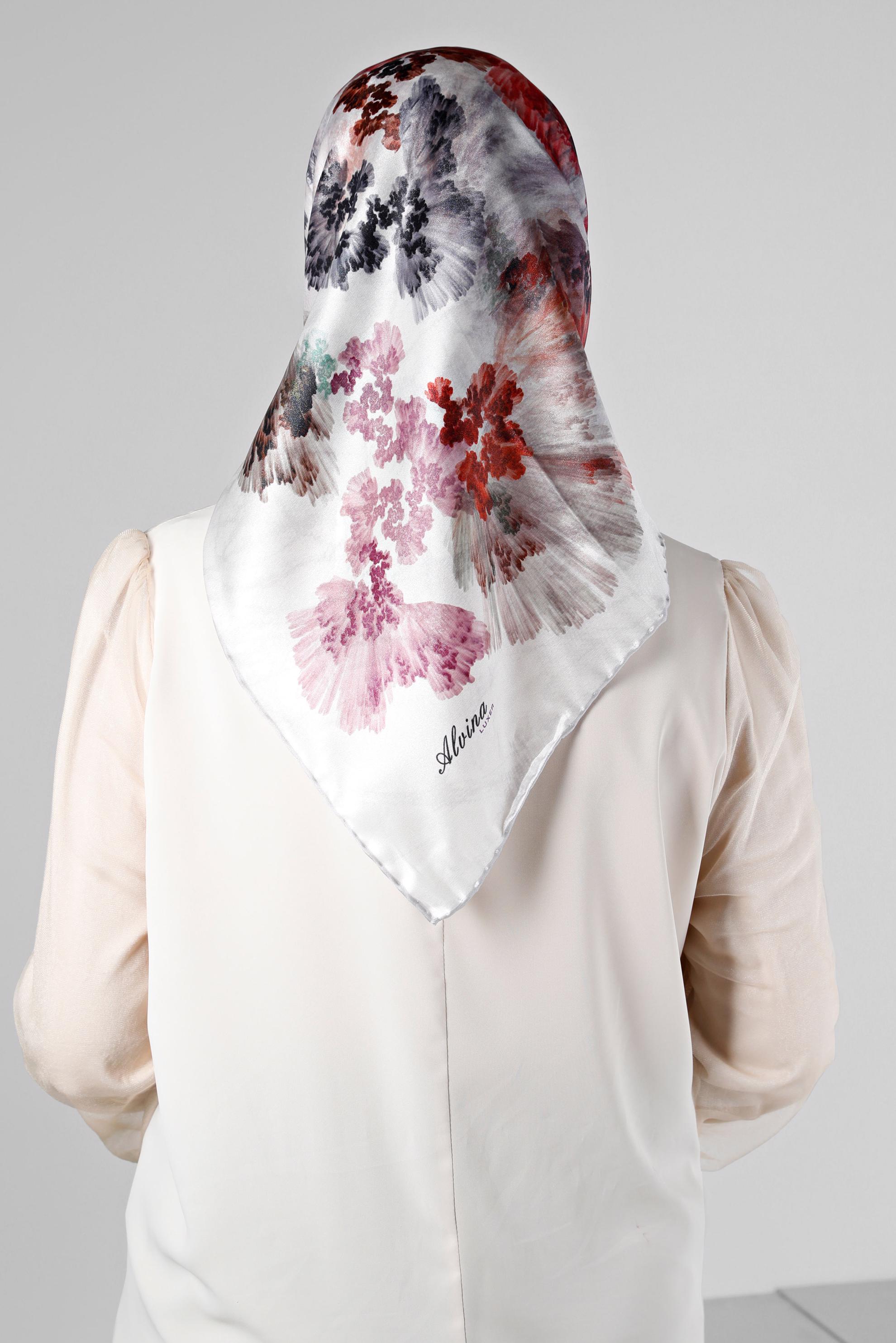 Tesettür giyim BEJ ALVİNA DİJİTAL KRİSTAL SURA EŞARP 8204 