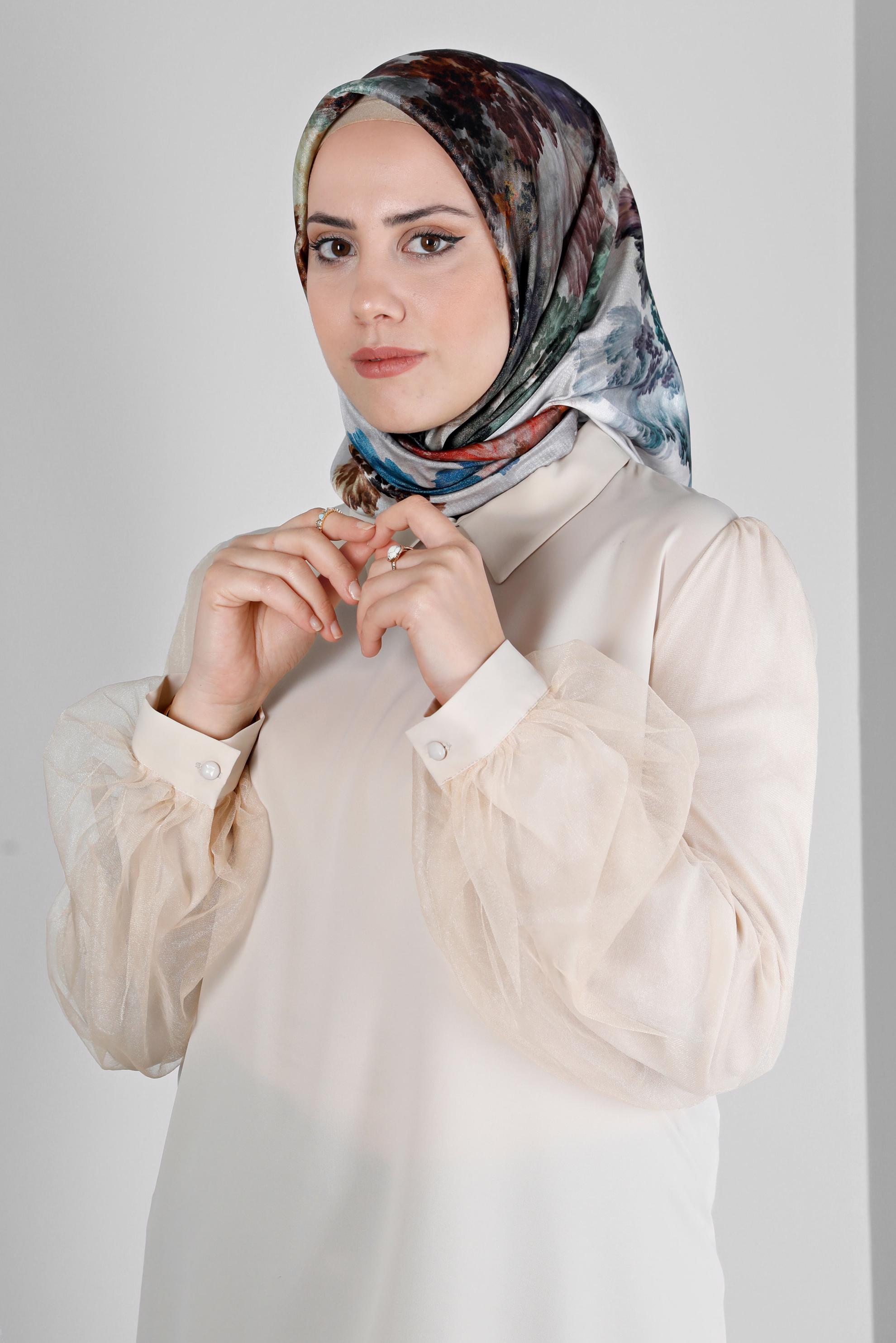 Tesettür giyim BEJ ALVİNA DİJİTAL KRİSTAL SURA EŞARP 8204 
