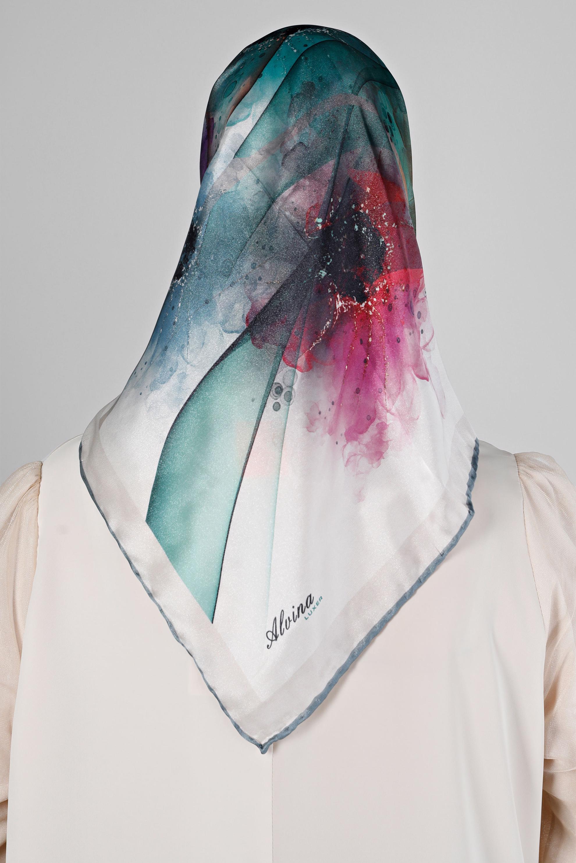 Tesettür giyim BEJ  ALVİNA DİJİTAL KRİSTAL SURA EŞARP 8205