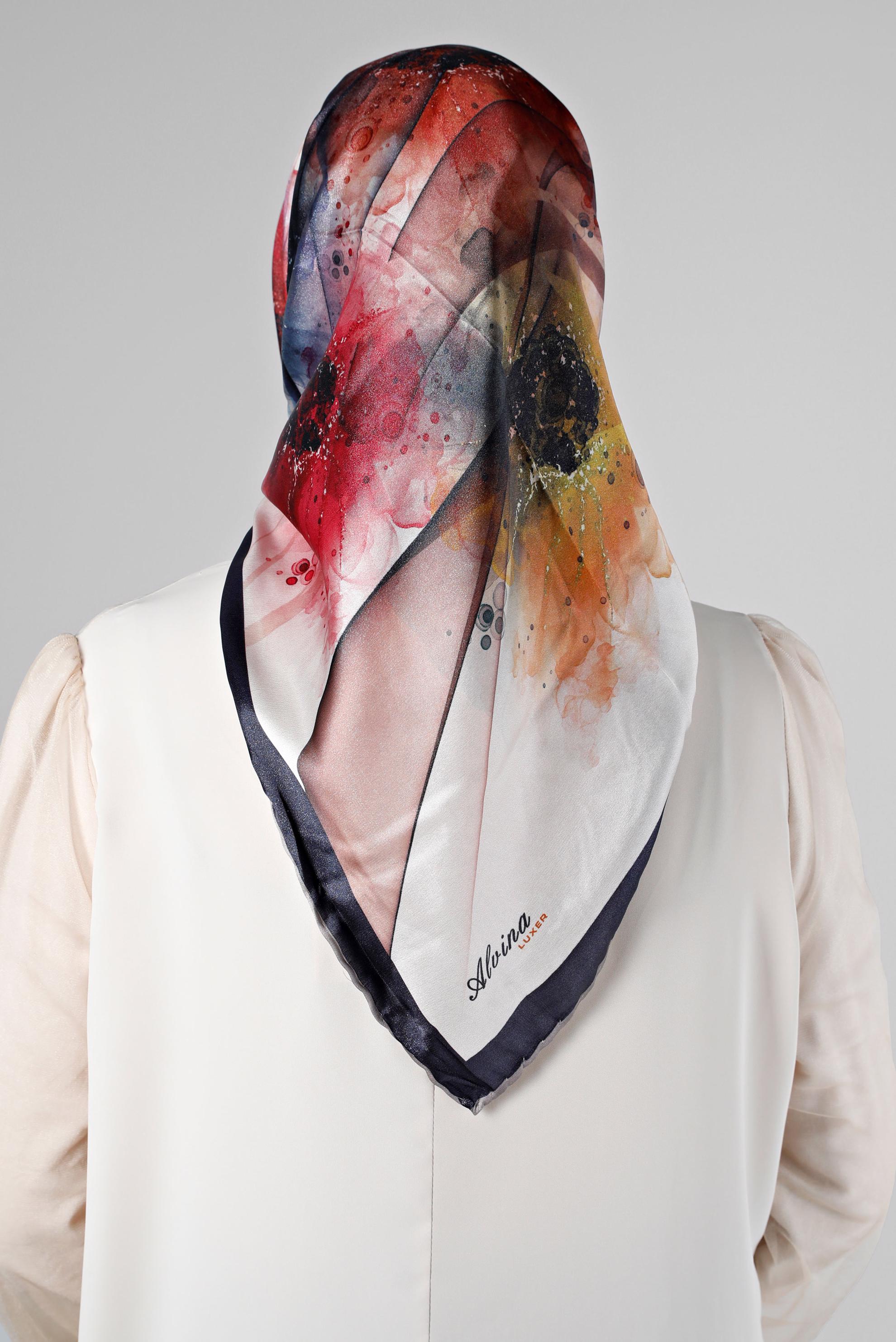 Tesettür giyim LACİVERT  ALVİNA DİJİTAL KRİSTAL SURA EŞARP 8205