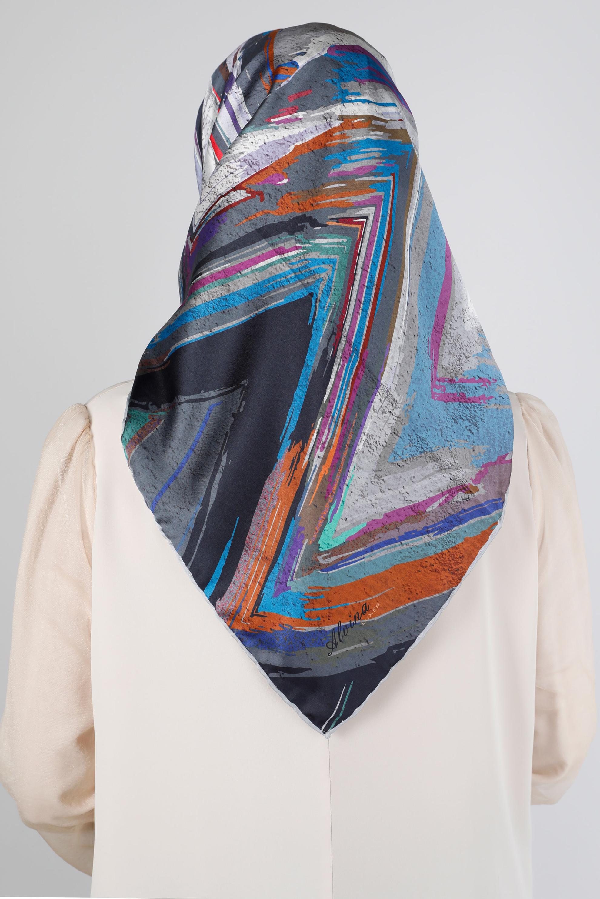 Tesettür giyim GÜMÜŞ ALVİNA DİJİTAL SURA EŞARP 8206 