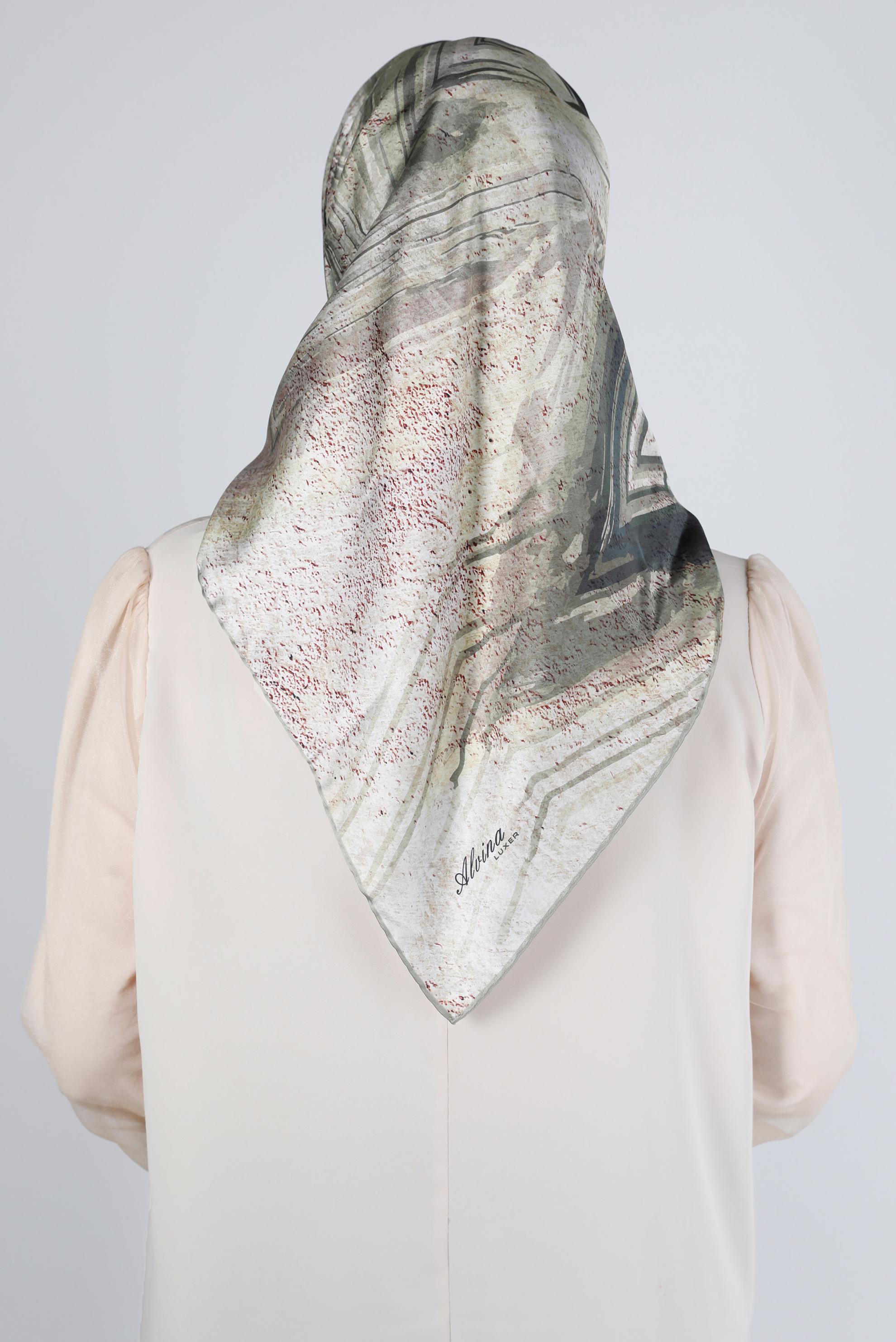 Tesettür giyim HAKİ ALVİNA DİJİTAL SURA EŞARP 8206 