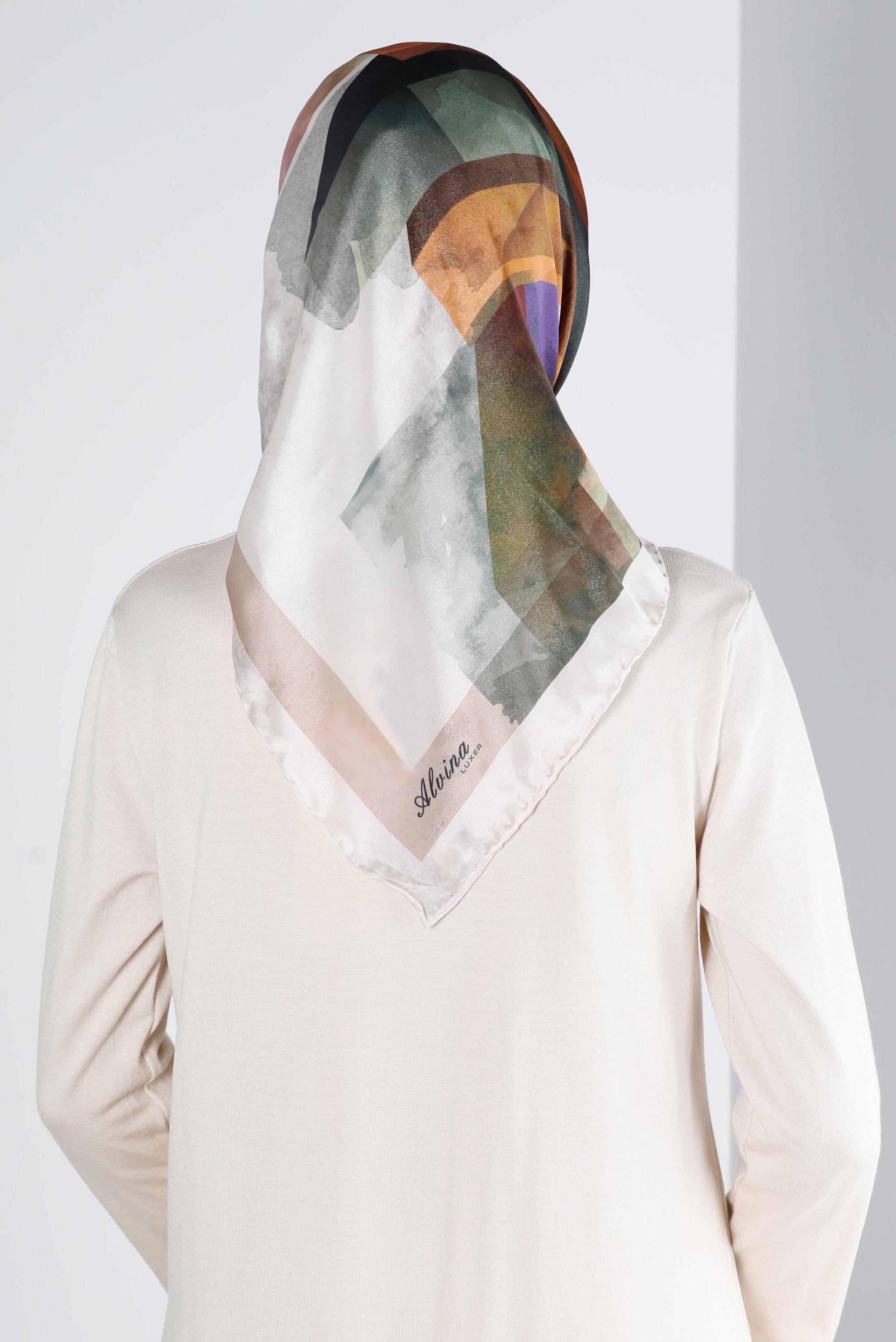 Tesettür giyim PUDRA ALVİNA DİJİTAL SURA EŞARP 8207 