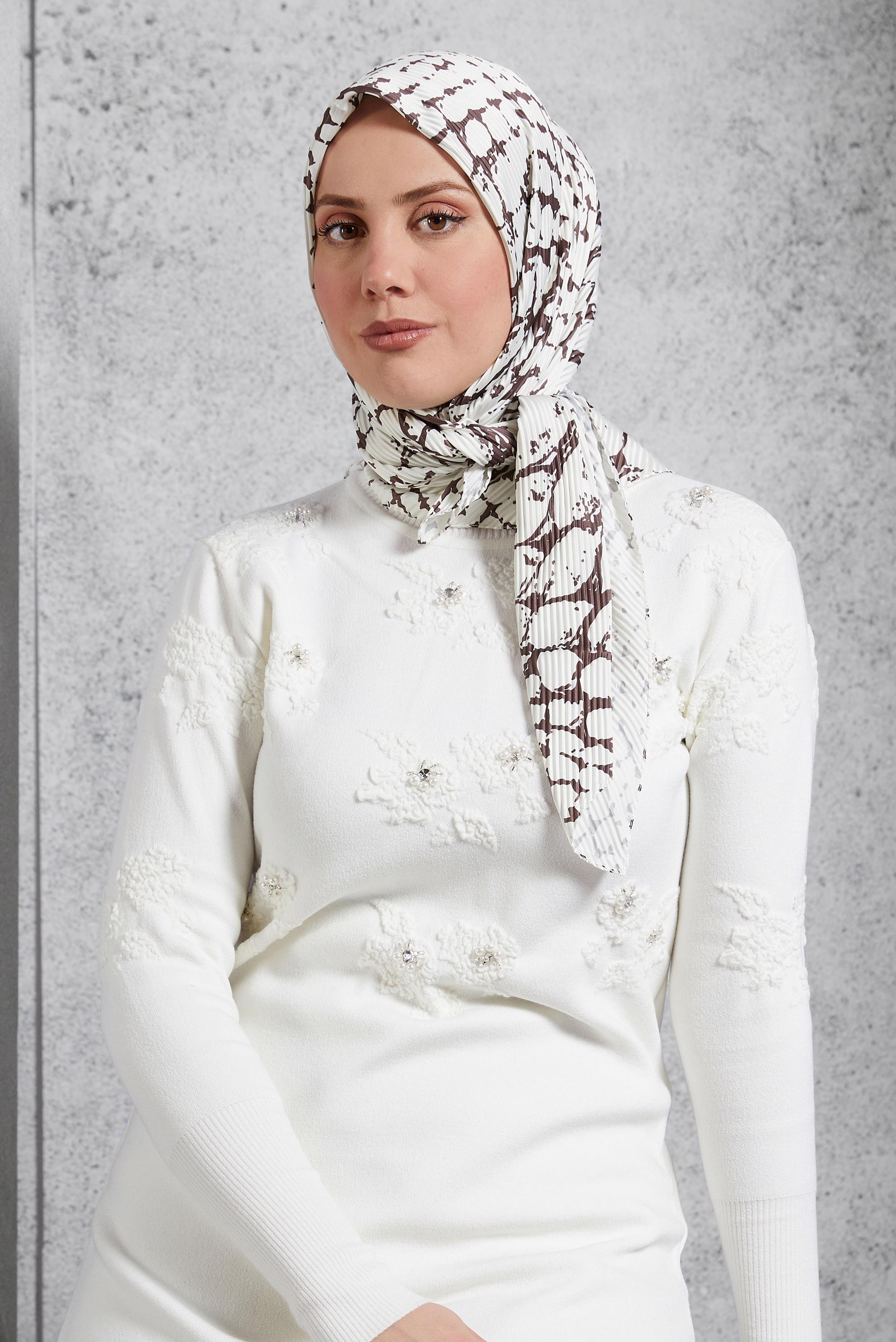 Tesettür giyim MÜRDÜM ALVİNA DESENLİ EŞARP 8211