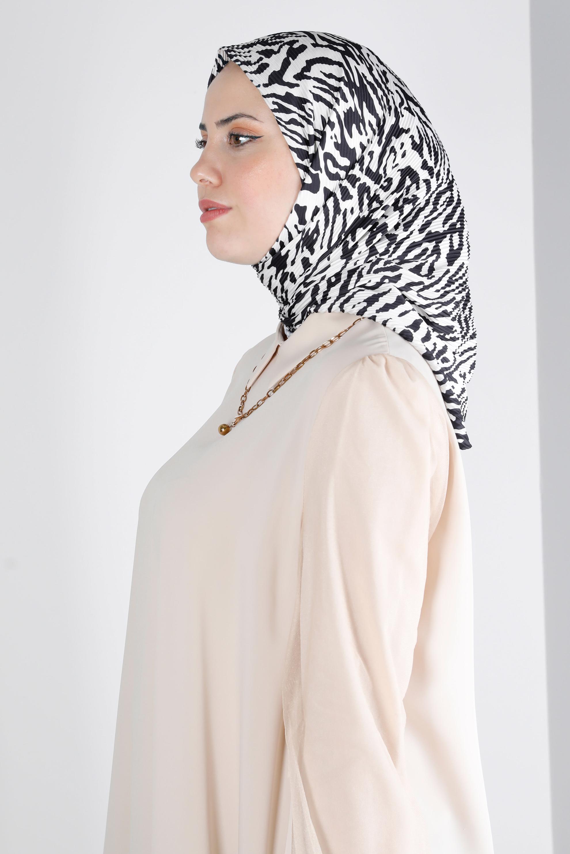 Tesettür giyim SİYAH ALVİNA PİLİSELİ ZEBRA DESEN EŞARP 8212 