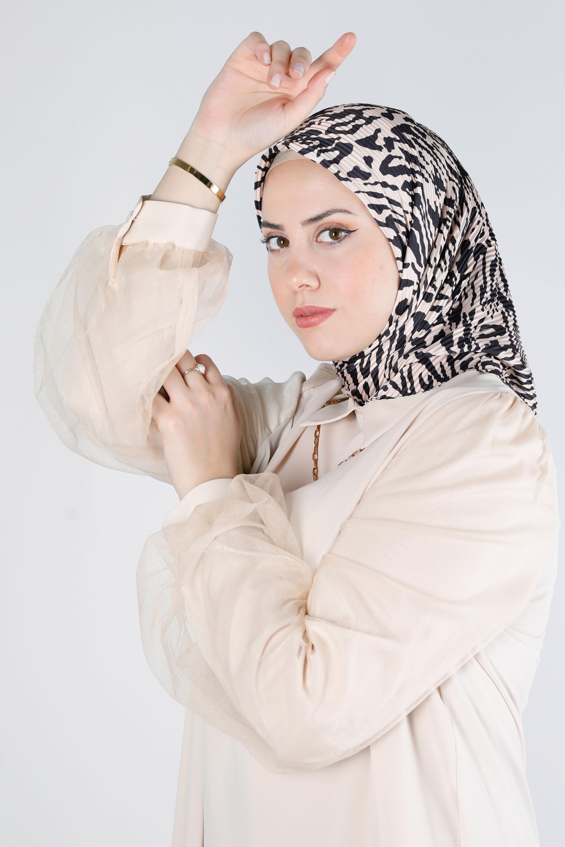 Tesettür giyim SİYAH ALVİNA PİLİSELİ ZEBRA DESEN EŞARP 8212 