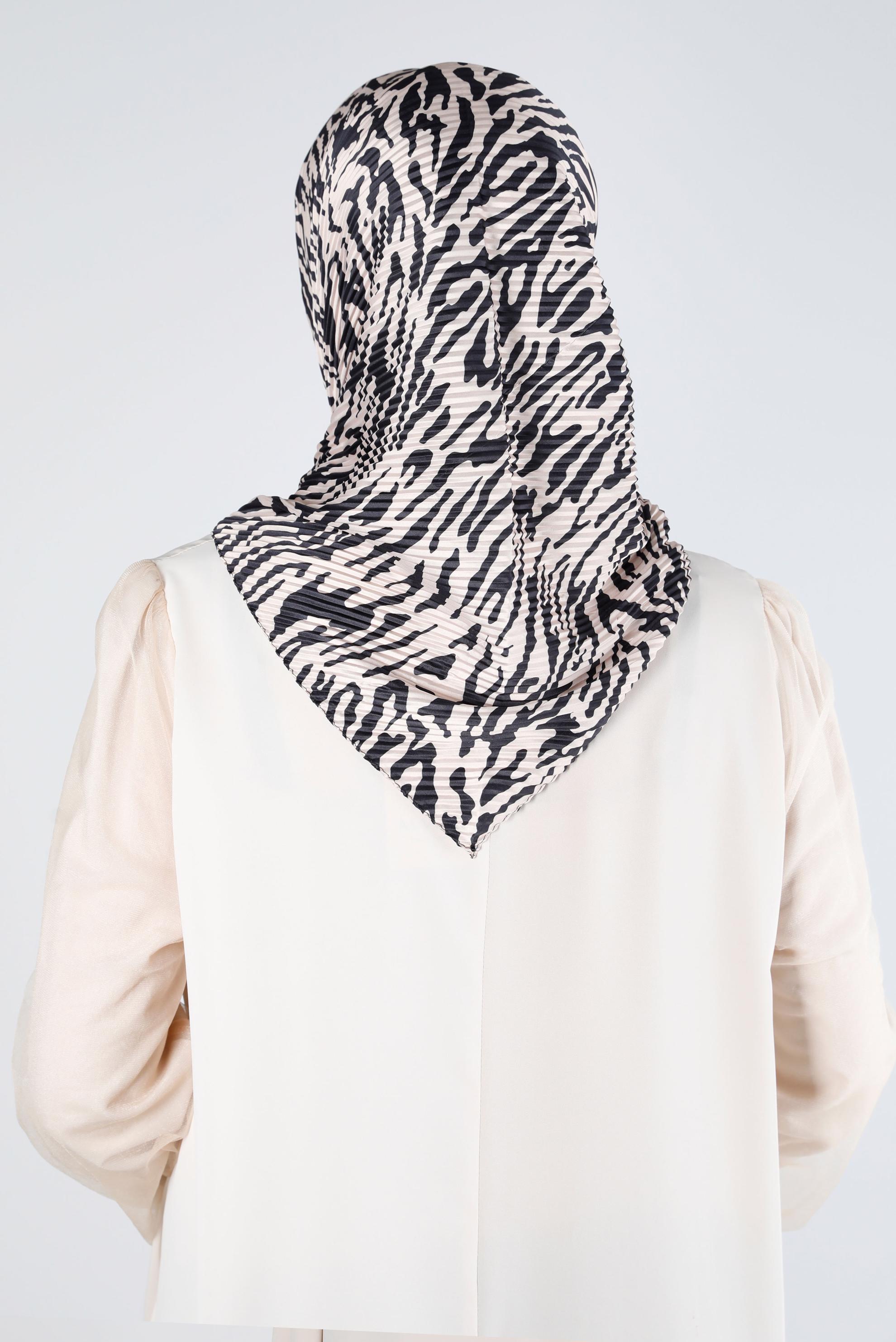 Tesettür giyim SİYAH ALVİNA PİLİSELİ ZEBRA DESEN EŞARP 8212 