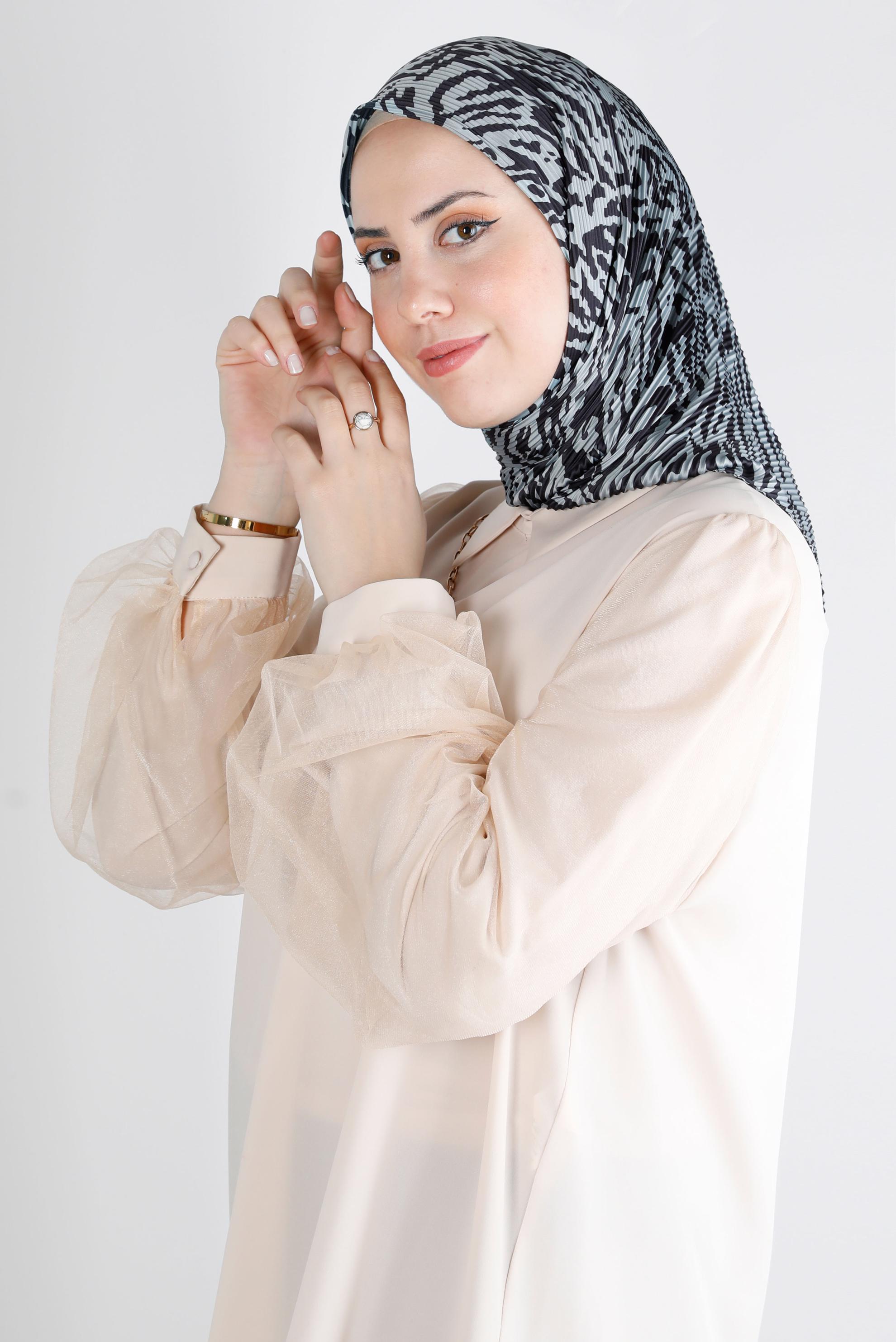 Tesettür giyim SİYAH ALVİNA PİLİSELİ ZEBRA DESEN EŞARP 8212 